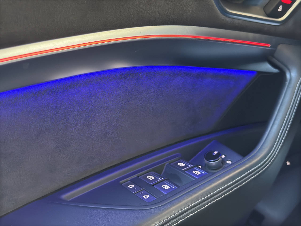AUDI e-tron Sportback 50 S Line quattro-image-12