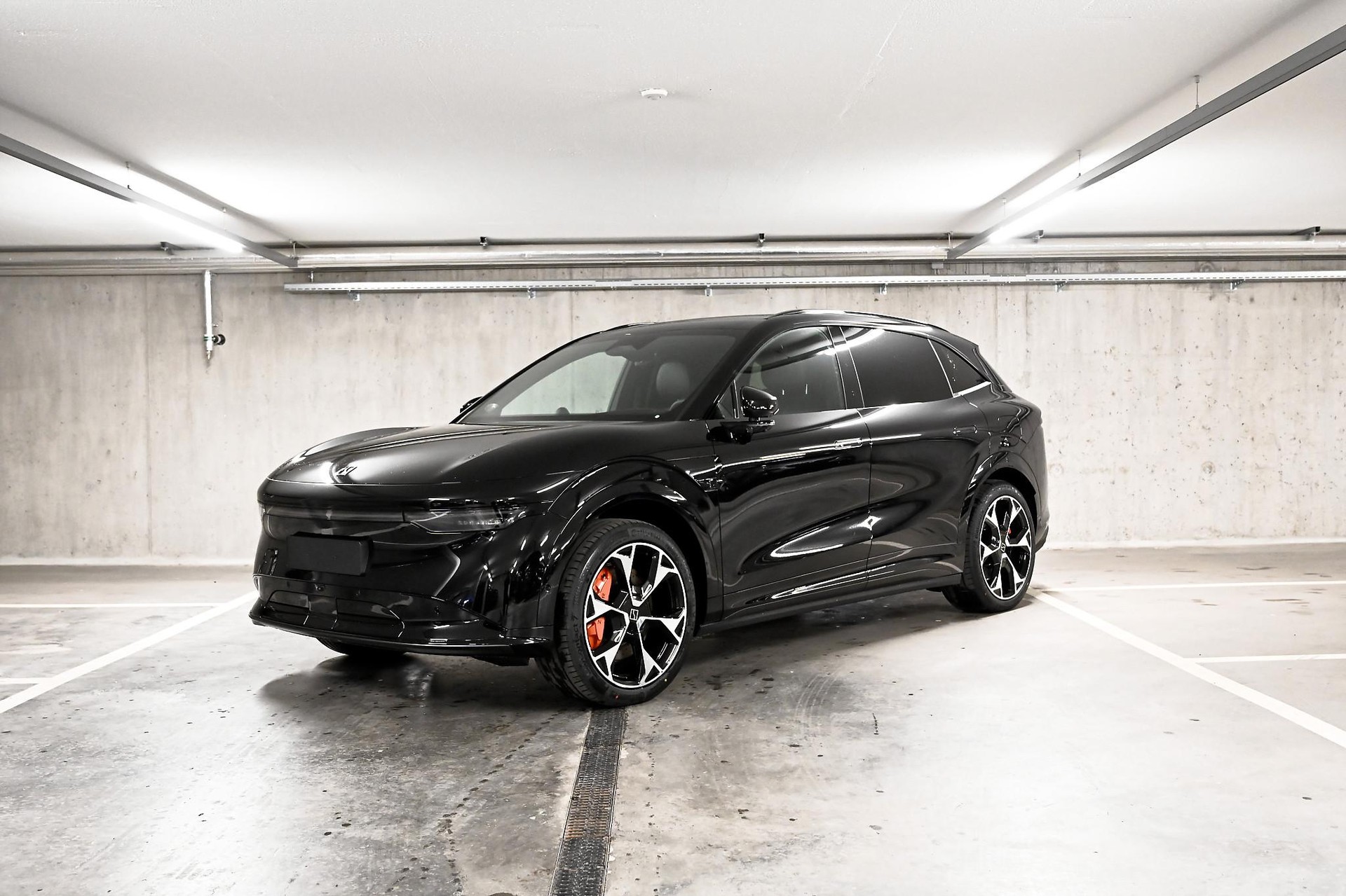 ZEEKR 7X Privilege AWD-showroom-element-1