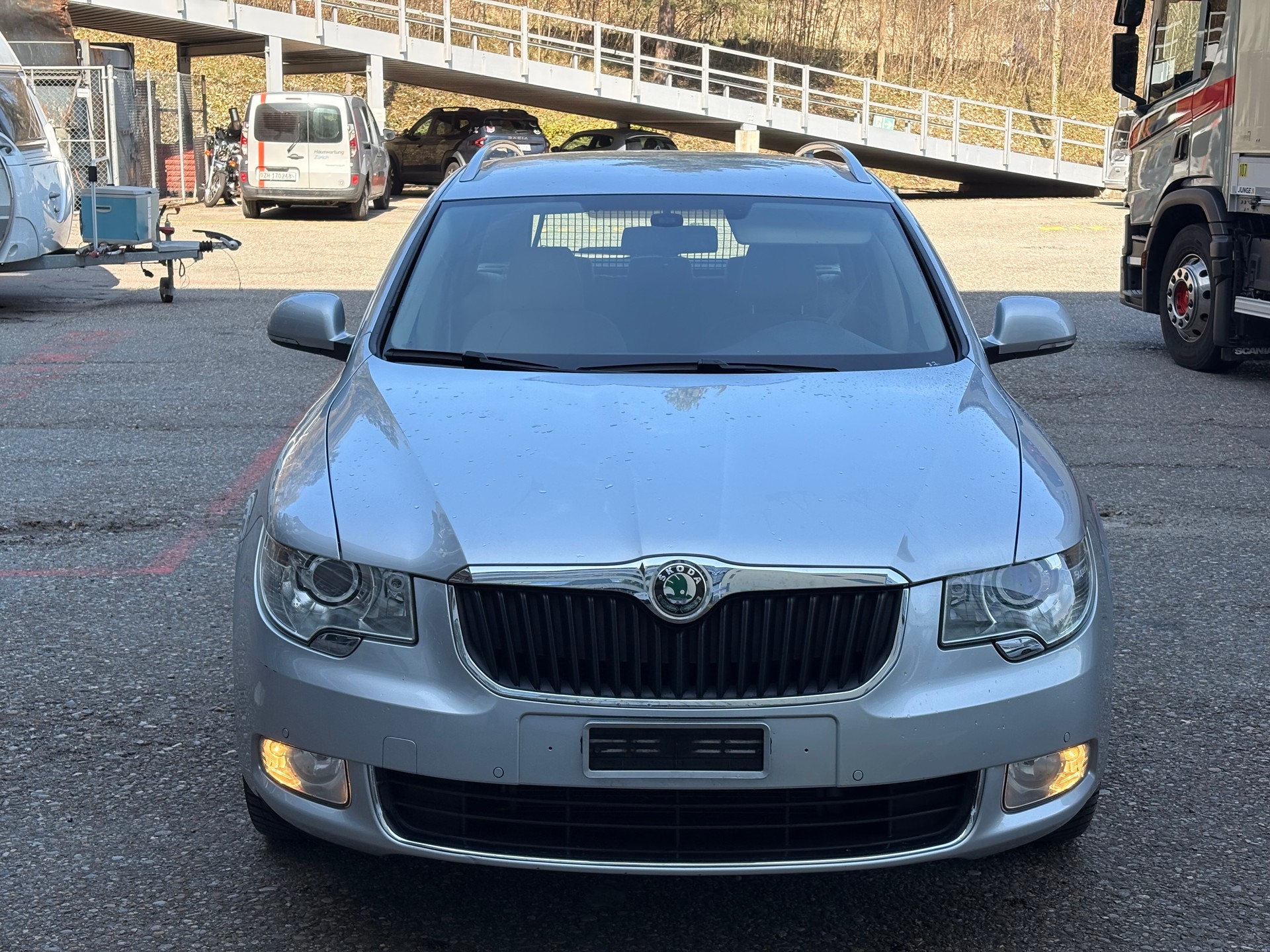 SKODA Superb Combi 3.6 FSI Elegance 4x4 DSG-image-1