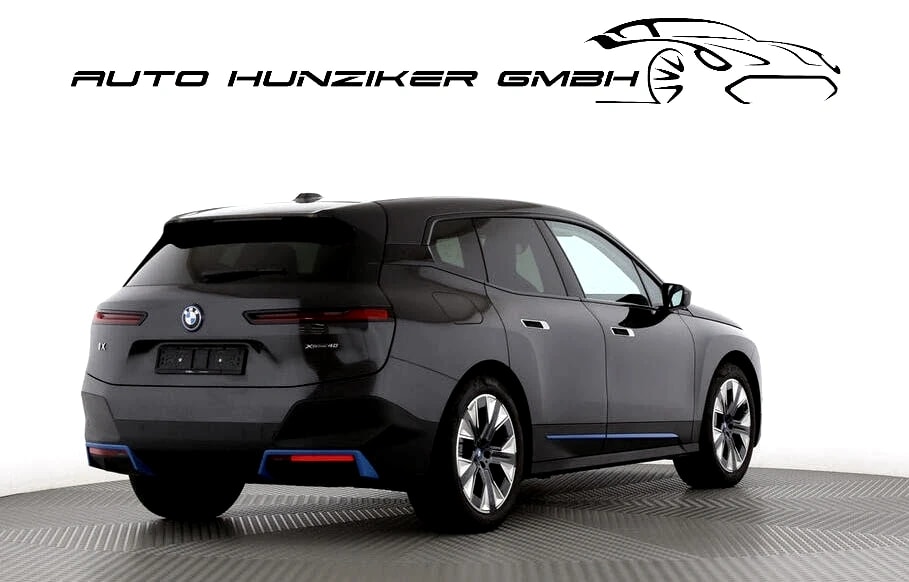 BMW iX xDrive40-showroom-element-2