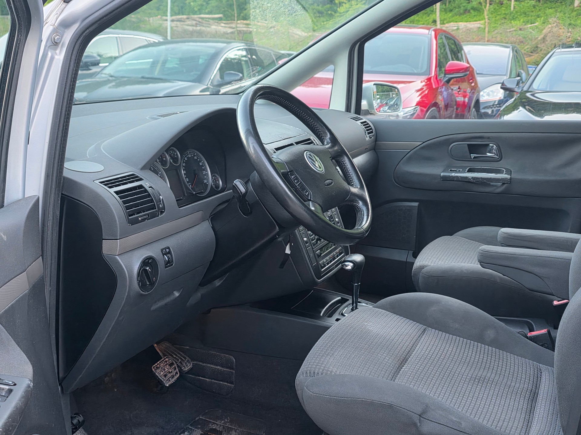 VW Sharan 2.8 V6 Automat / 7-Platz / Frisch ab MFK / Frisch ab Service / Gratis Lieferung ***-image-8