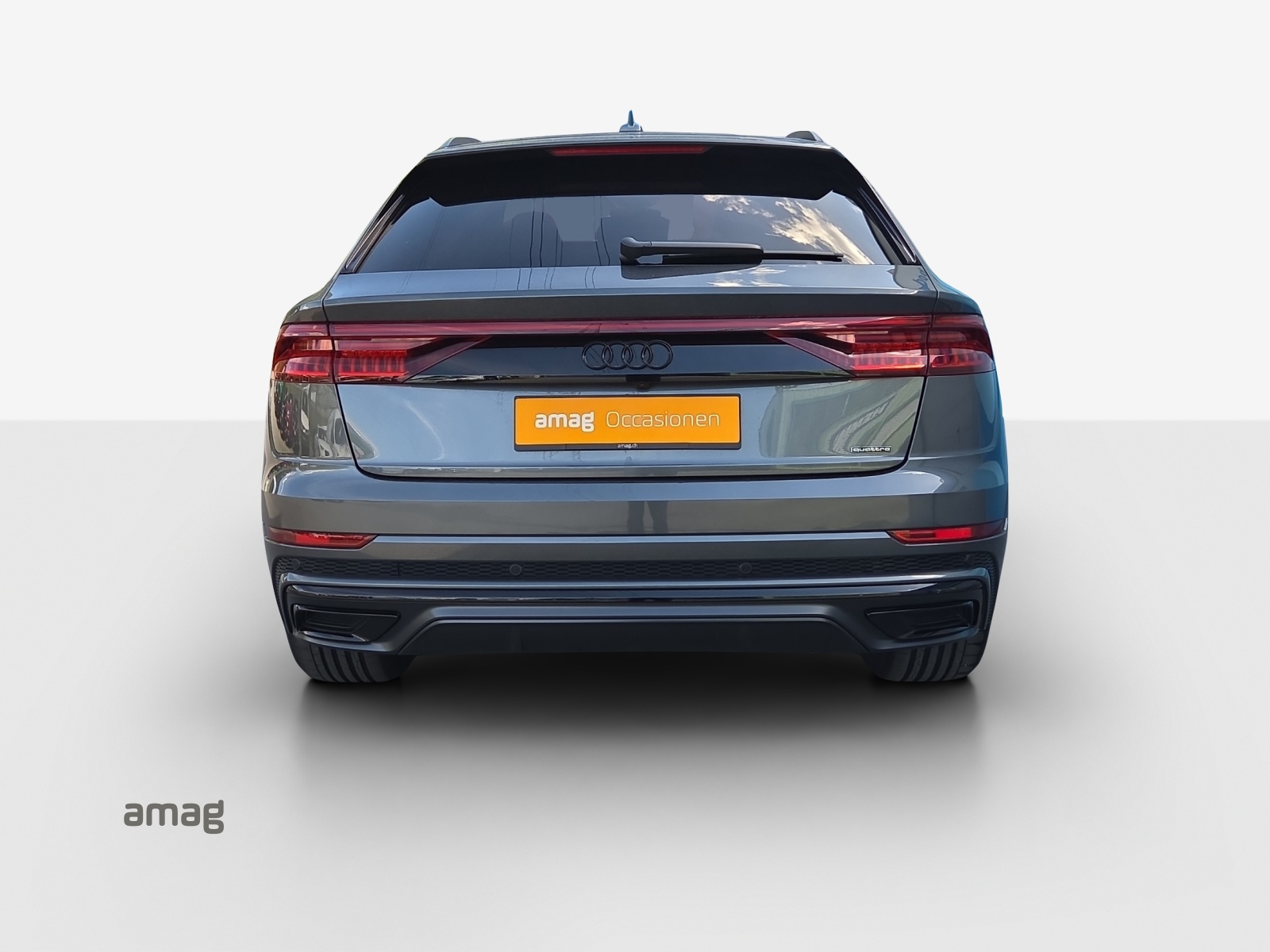 AUDI Q8 55 TFSI quattro tiptronic-showroom-element-3