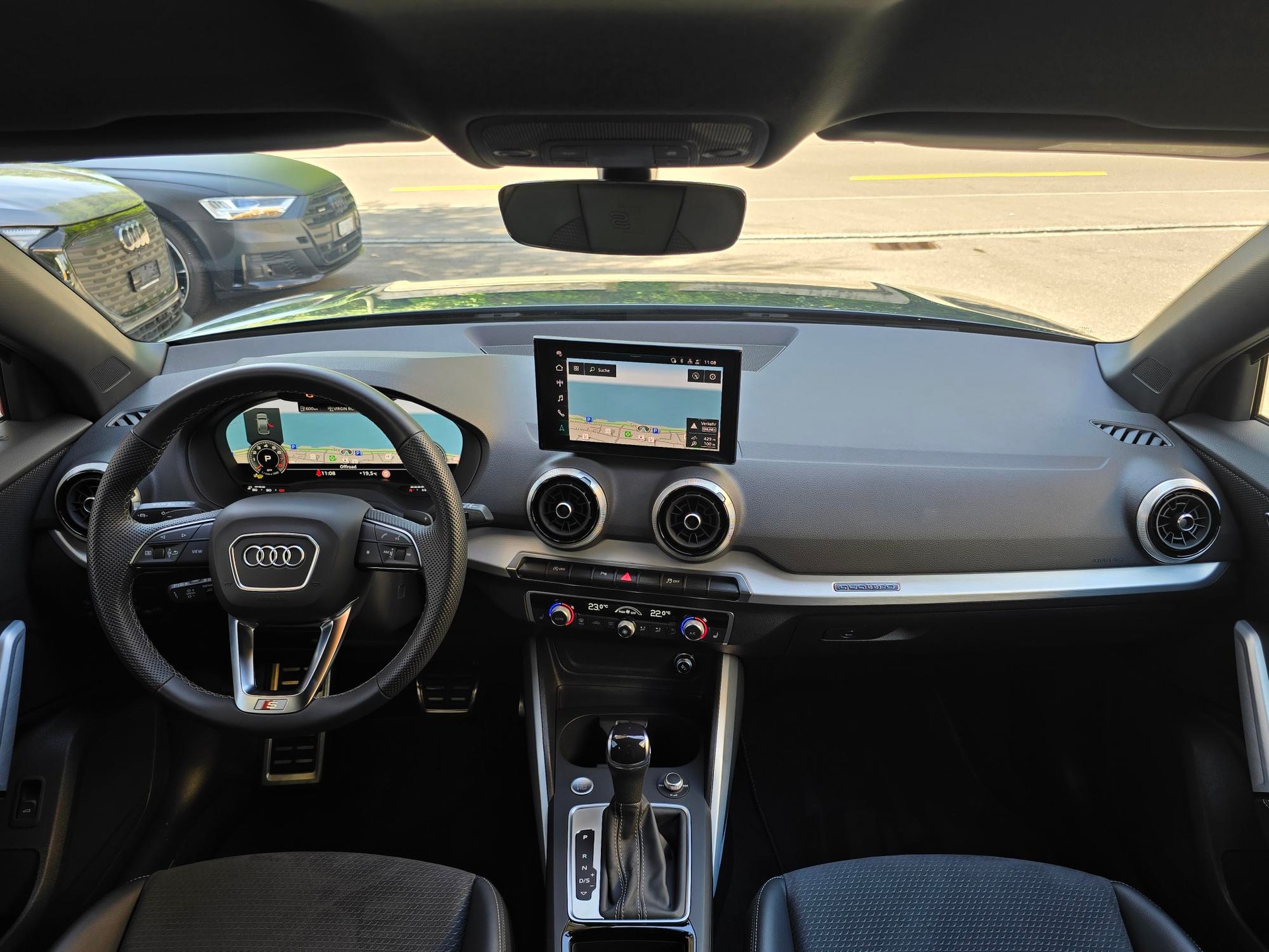 AUDI Q2 40 TFSI S line quattro S-tronic-image-5