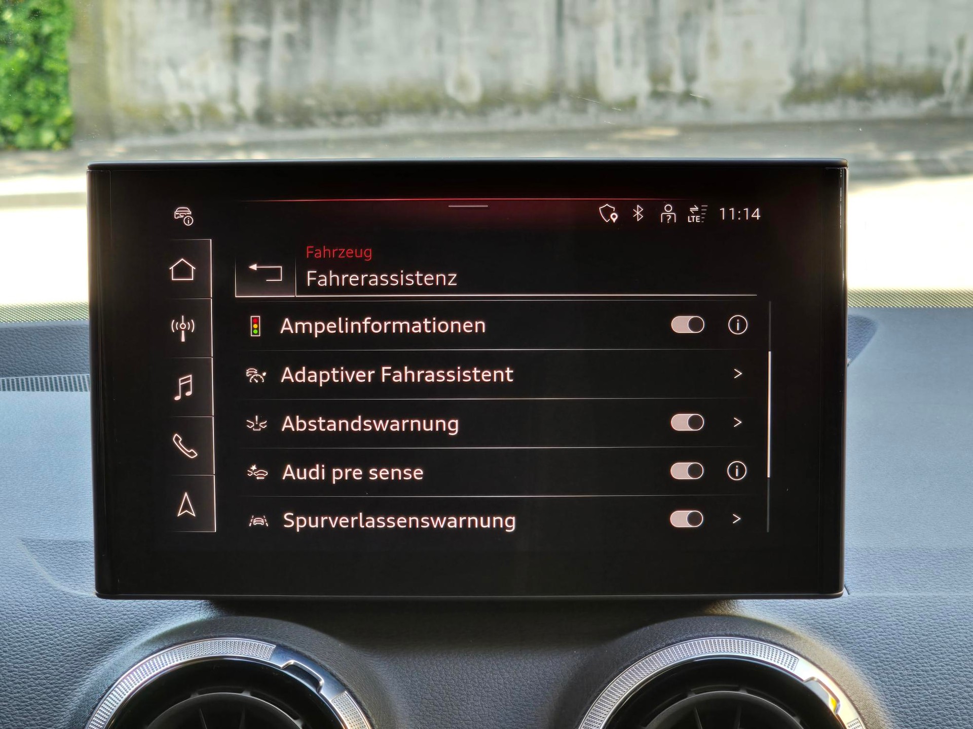 AUDI Q2 40 TFSI S line quattro S-tronic-image-11