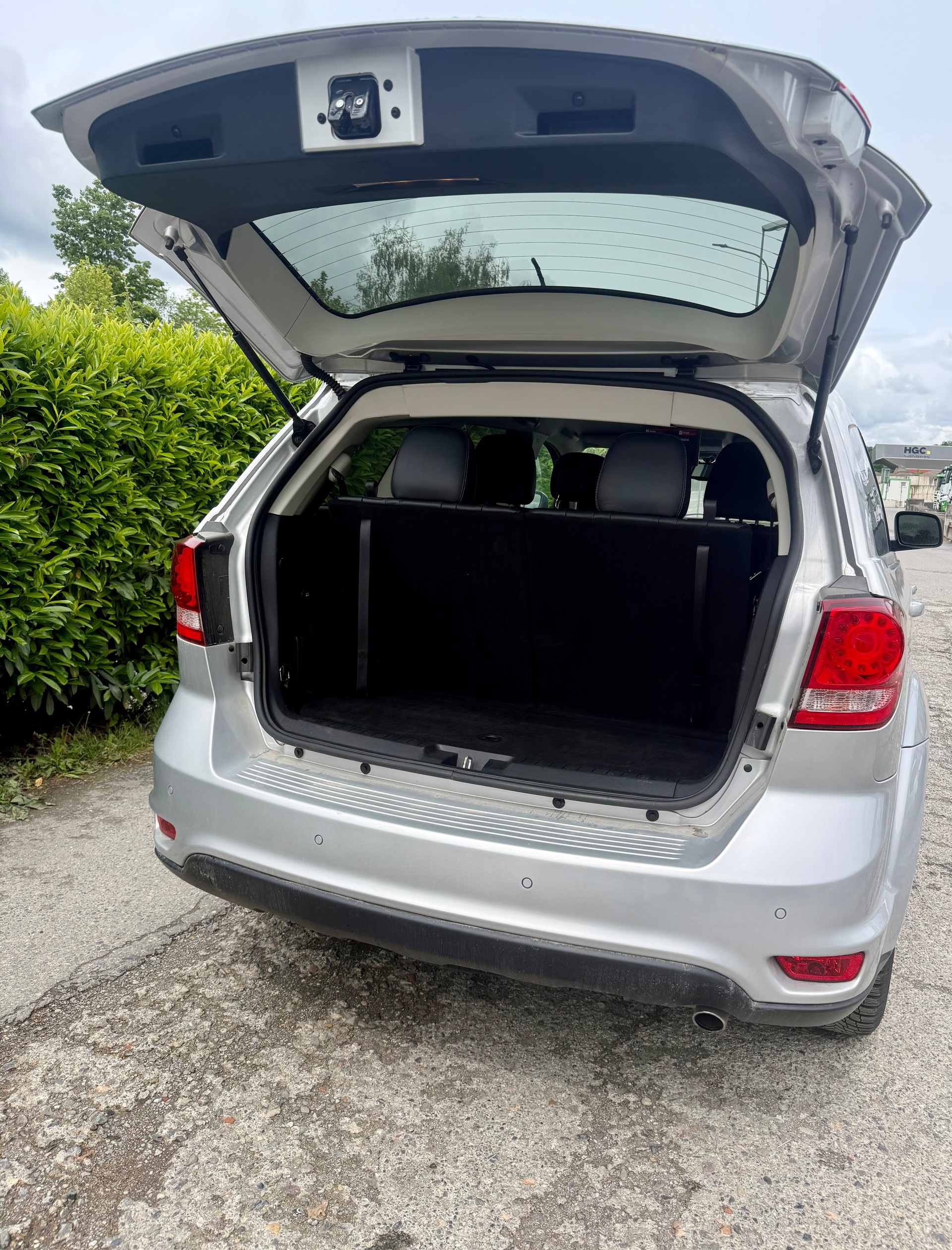 FIAT Freemont 2.0 MJ Black Code AWD Automat frisch ab MfK-image-5
