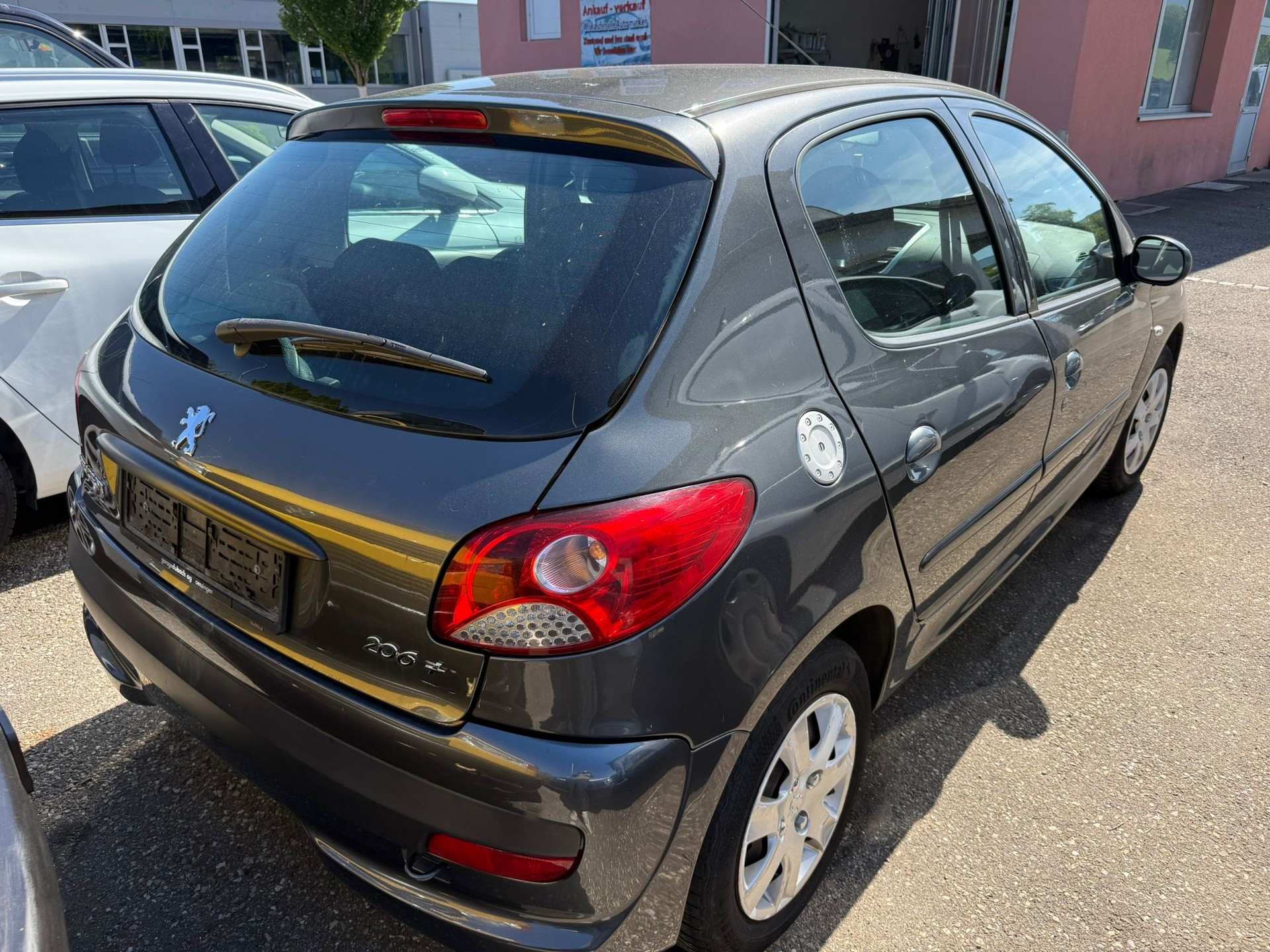 PEUGEOT 206+ 1.4 Trendy-image-3