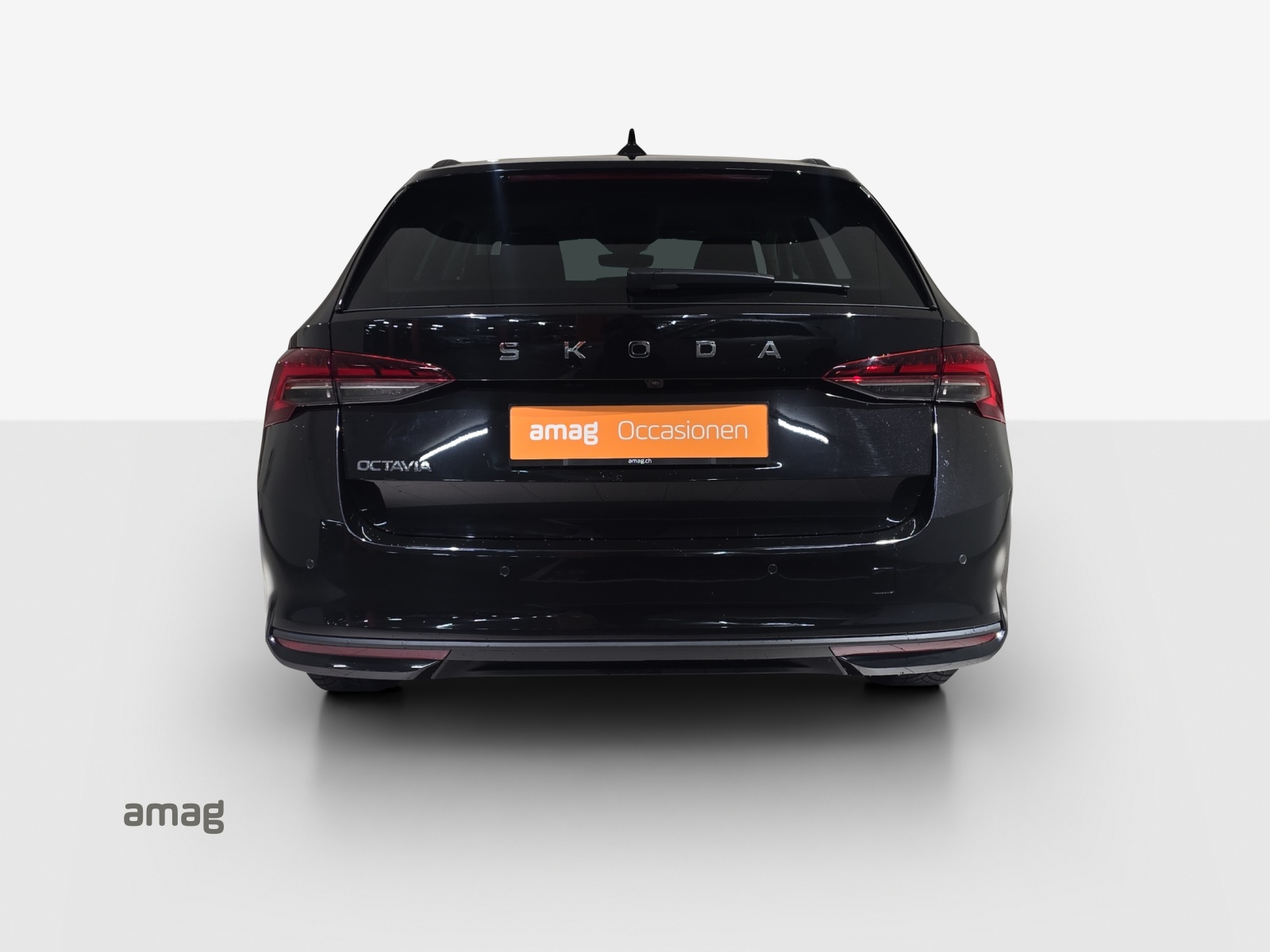 SKODA Octavia Combi 1.5 TSI mHEV DSG Dynamic-showroom-element-3