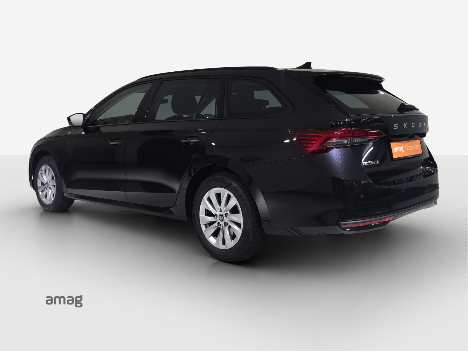 SKODA Octavia Combi 1.5 TSI mHEV DSG Dynamic-showroom-element-2