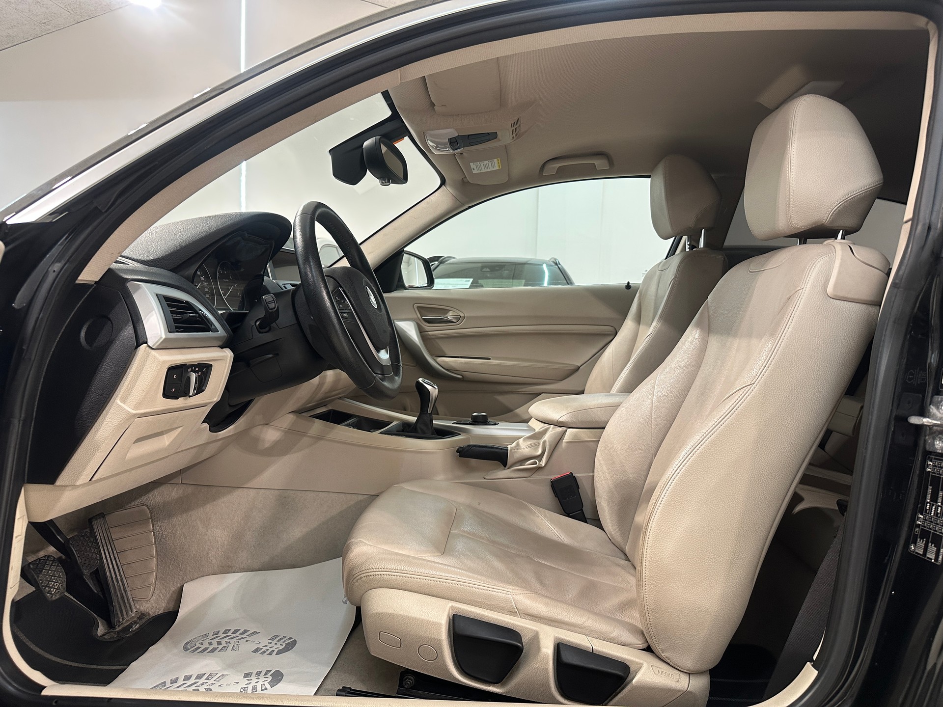 BMW 116i Urban Line-image-12