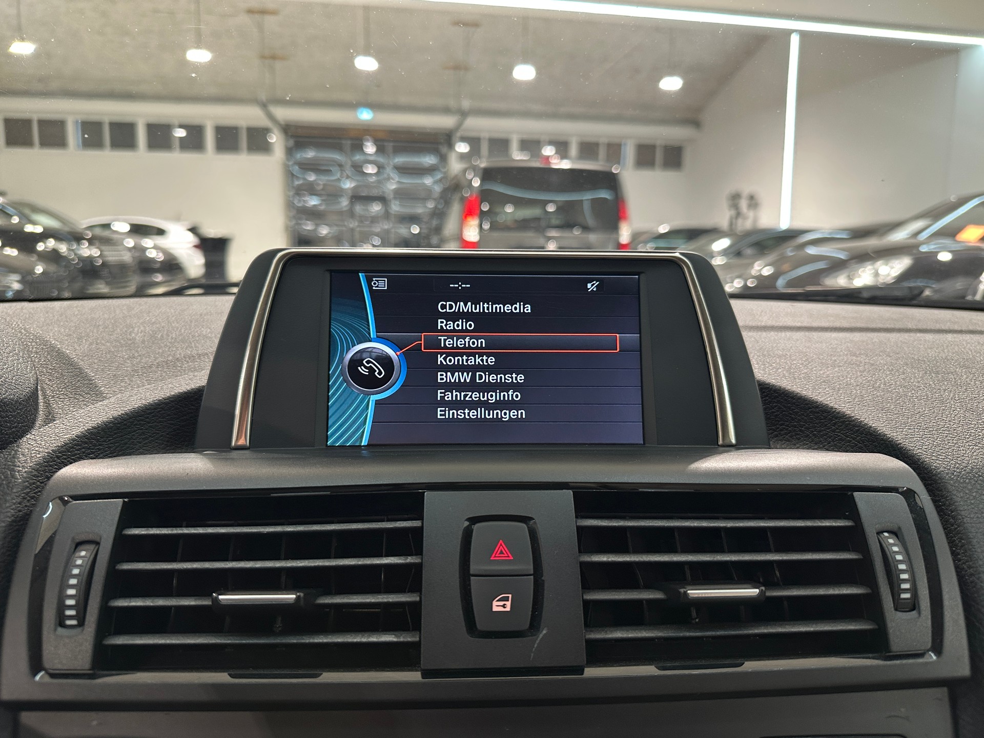 BMW 116i Urban Line-image-11