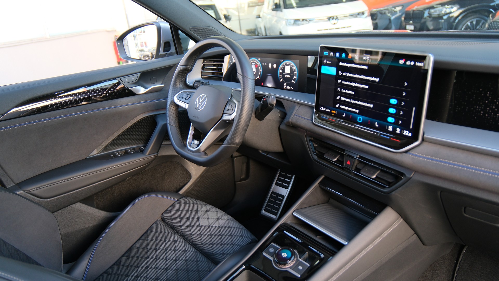 VW Tayron 2.0 TDI SCR R-Line 4Motion DSG-image-20