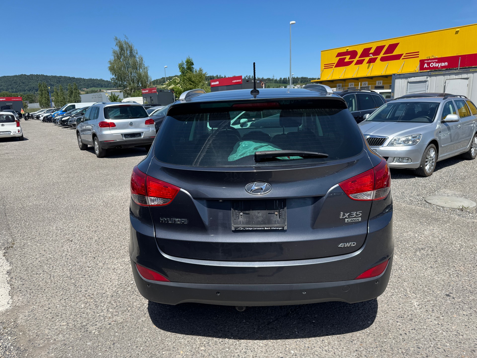 HYUNDAI iX 35 2.0 CRDi Premium 4WD Automatic-image-3