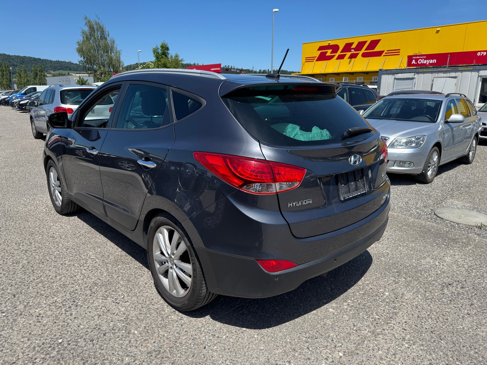 HYUNDAI iX 35 2.0 CRDi Premium 4WD Automatic-image-4