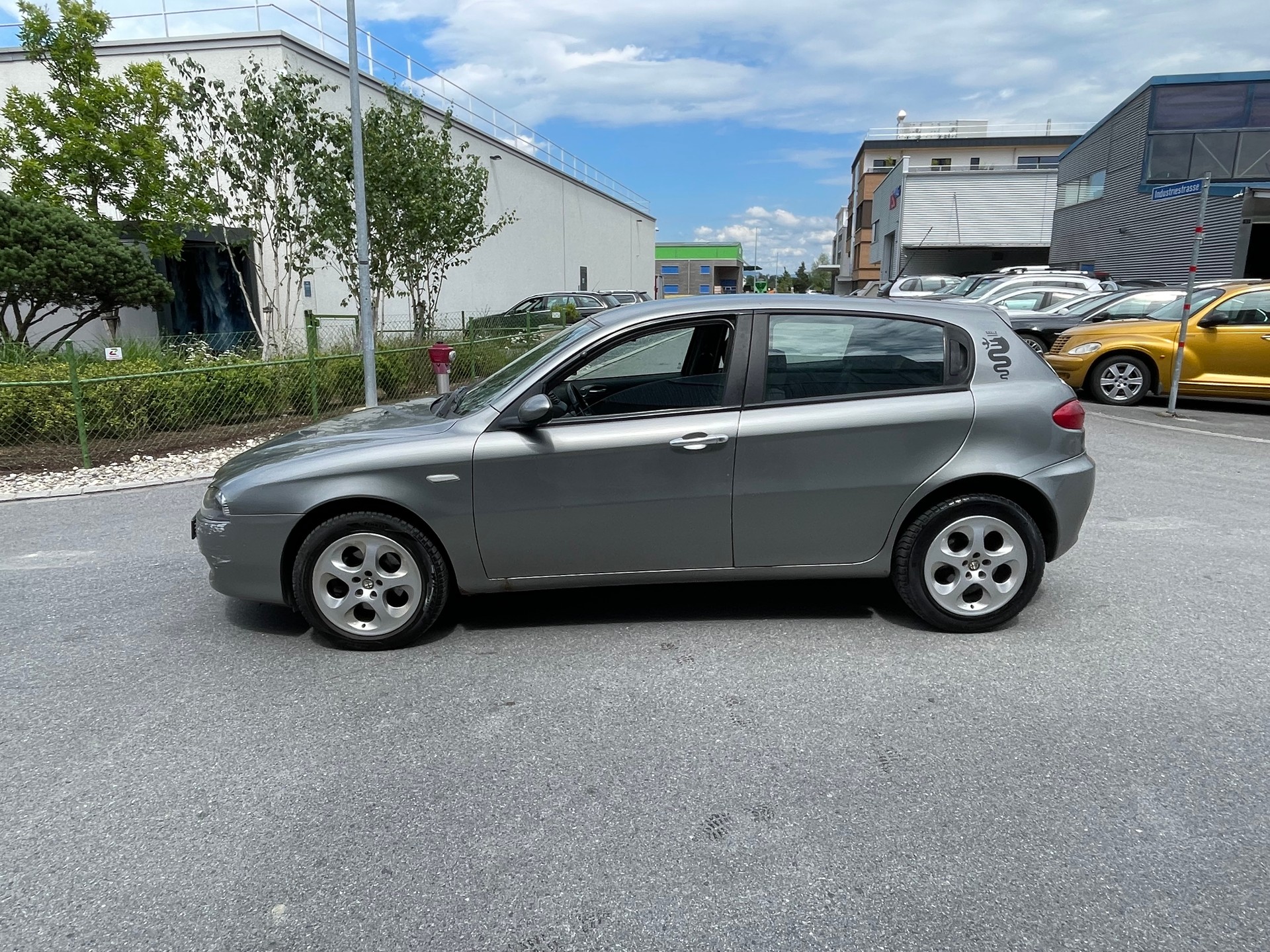 ALFA ROMEO 147 1.9 16V JTD Progression-image-7