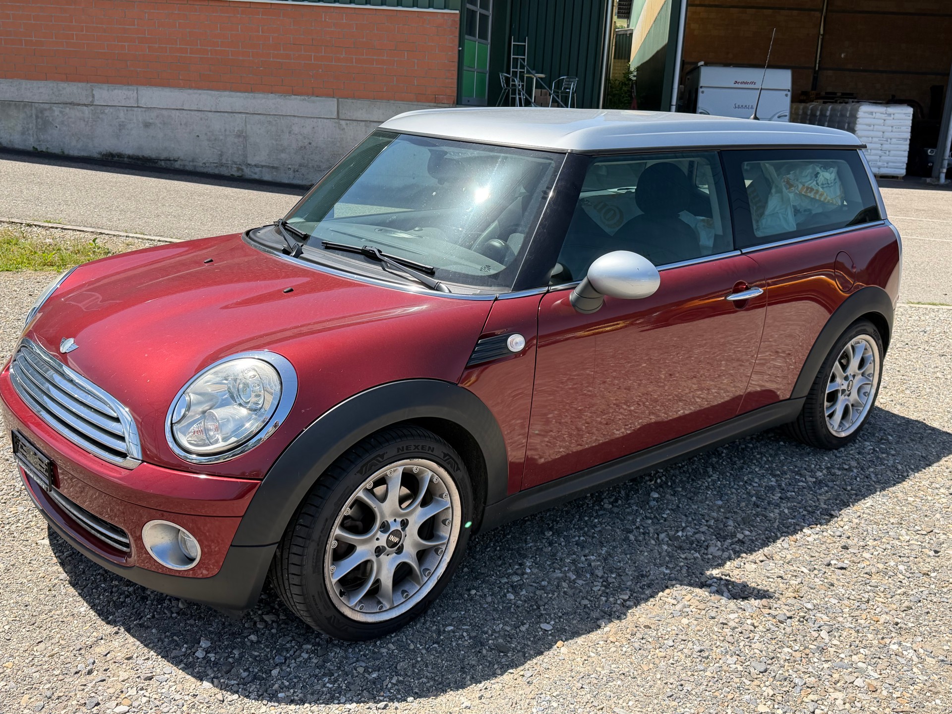 MINI Clubman Cooper-image-2