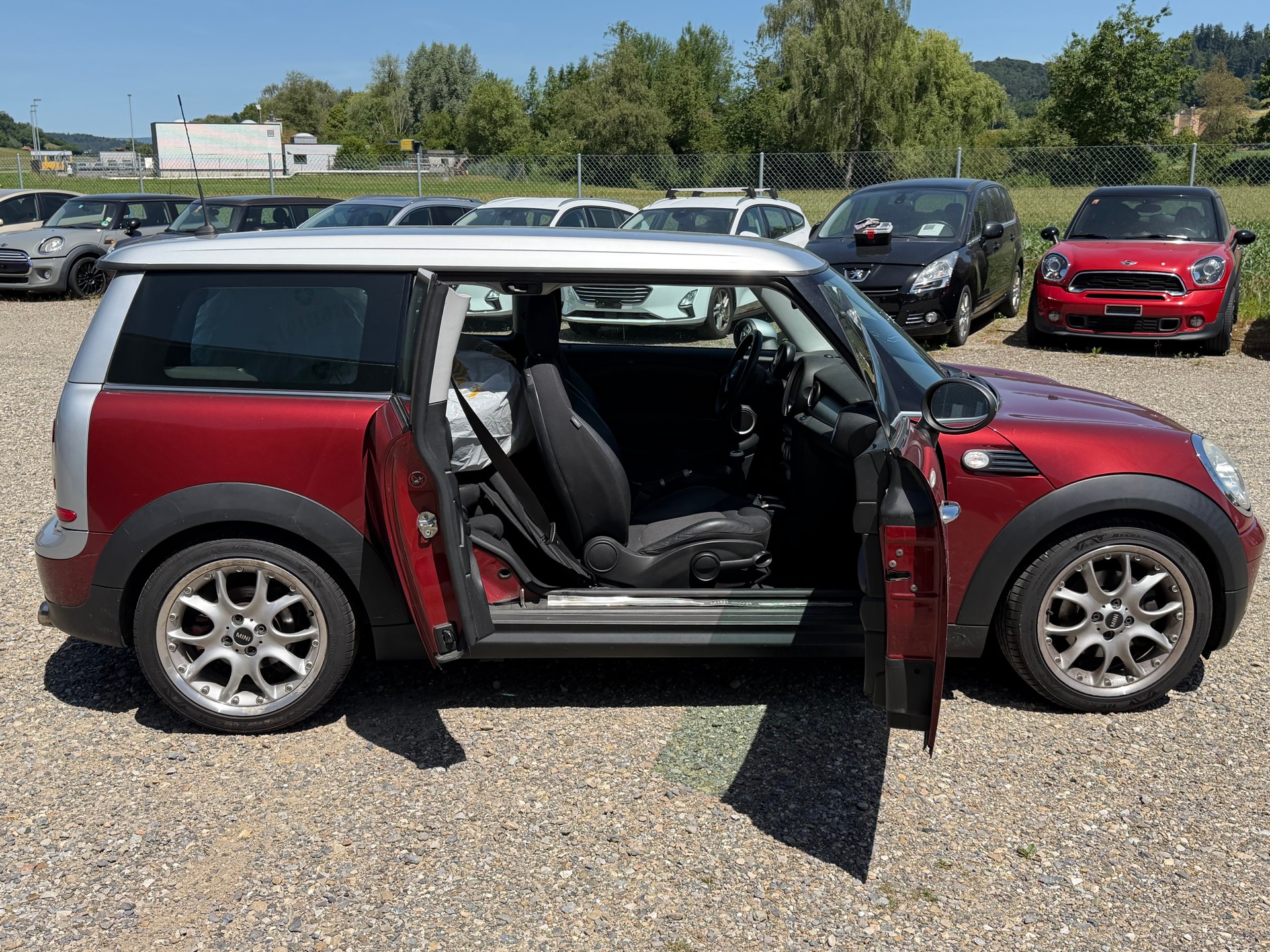 MINI Clubman Cooper-image-8