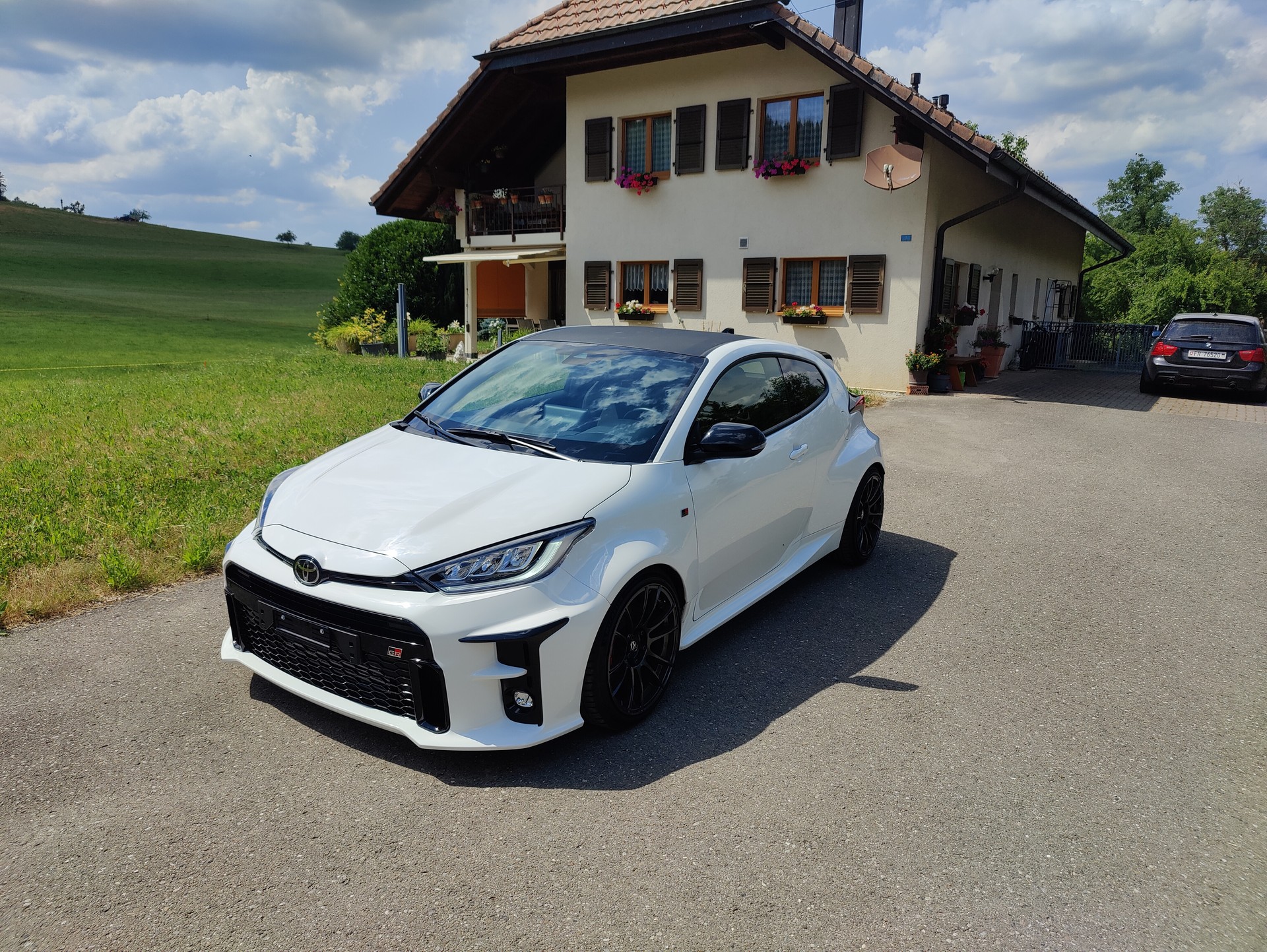 TOYOTA 1.6 Turbo Sport 4x4-image-2