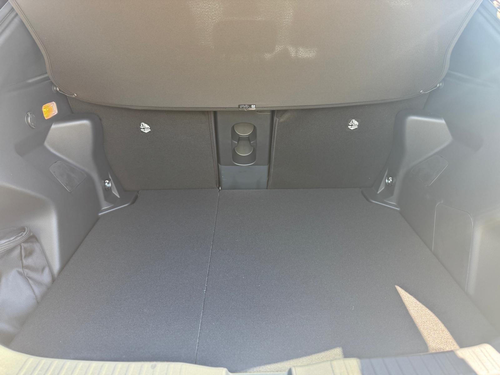 TOYOTA Yaris Cross 1.5 Premium e-CVT 2WD-image-16