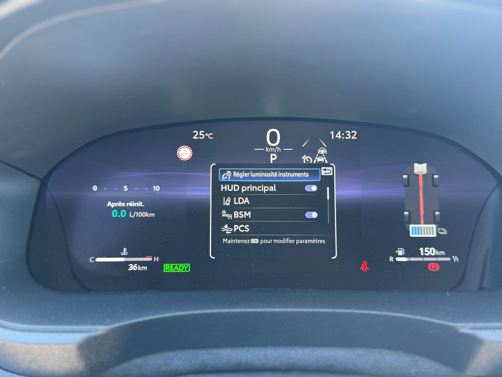 TOYOTA Yaris Cross 1.5 Premium e-CVT 2WD-image-21