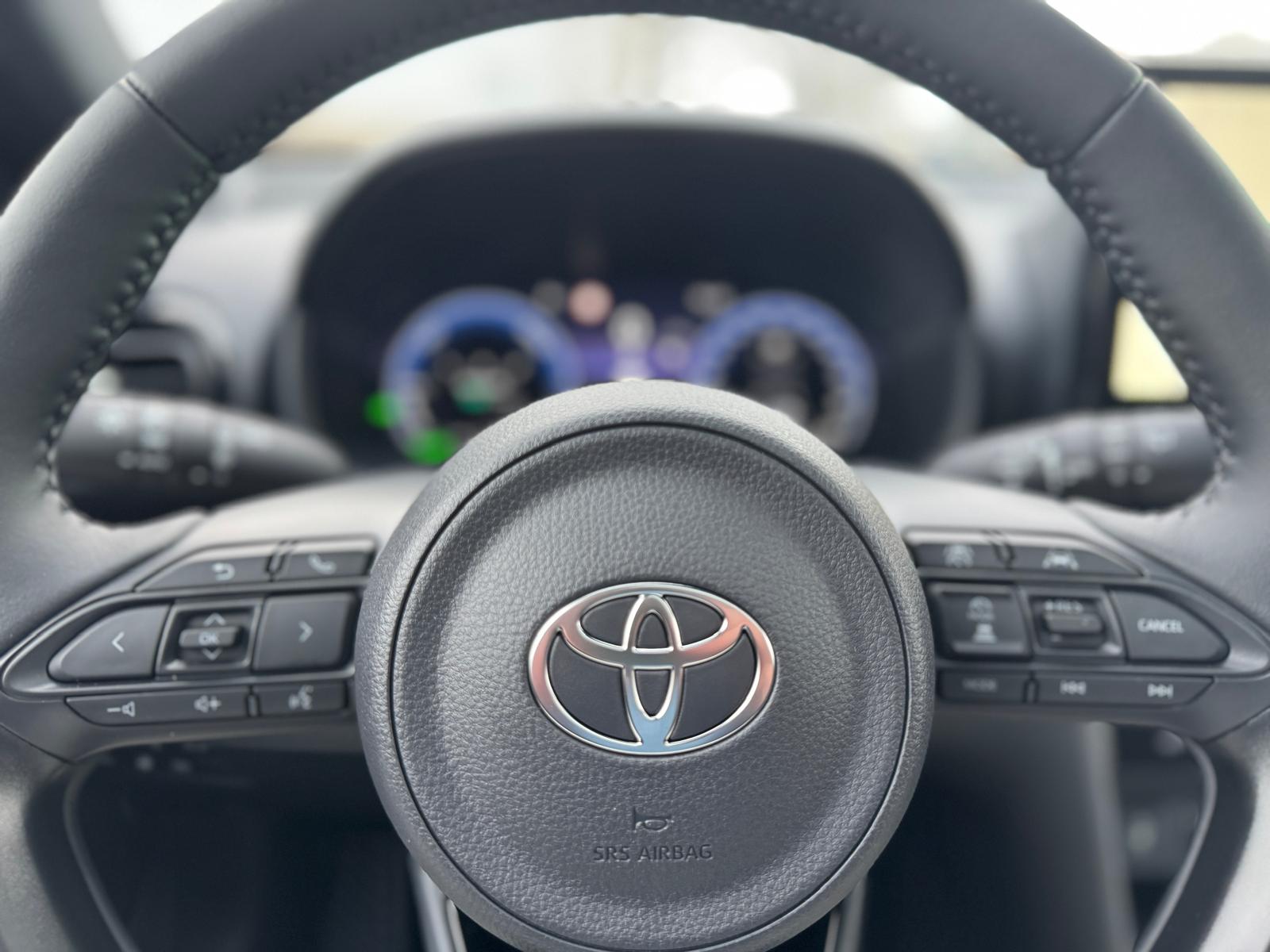 TOYOTA Yaris Cross 1.5 Premium e-CVT 2WD-image-19