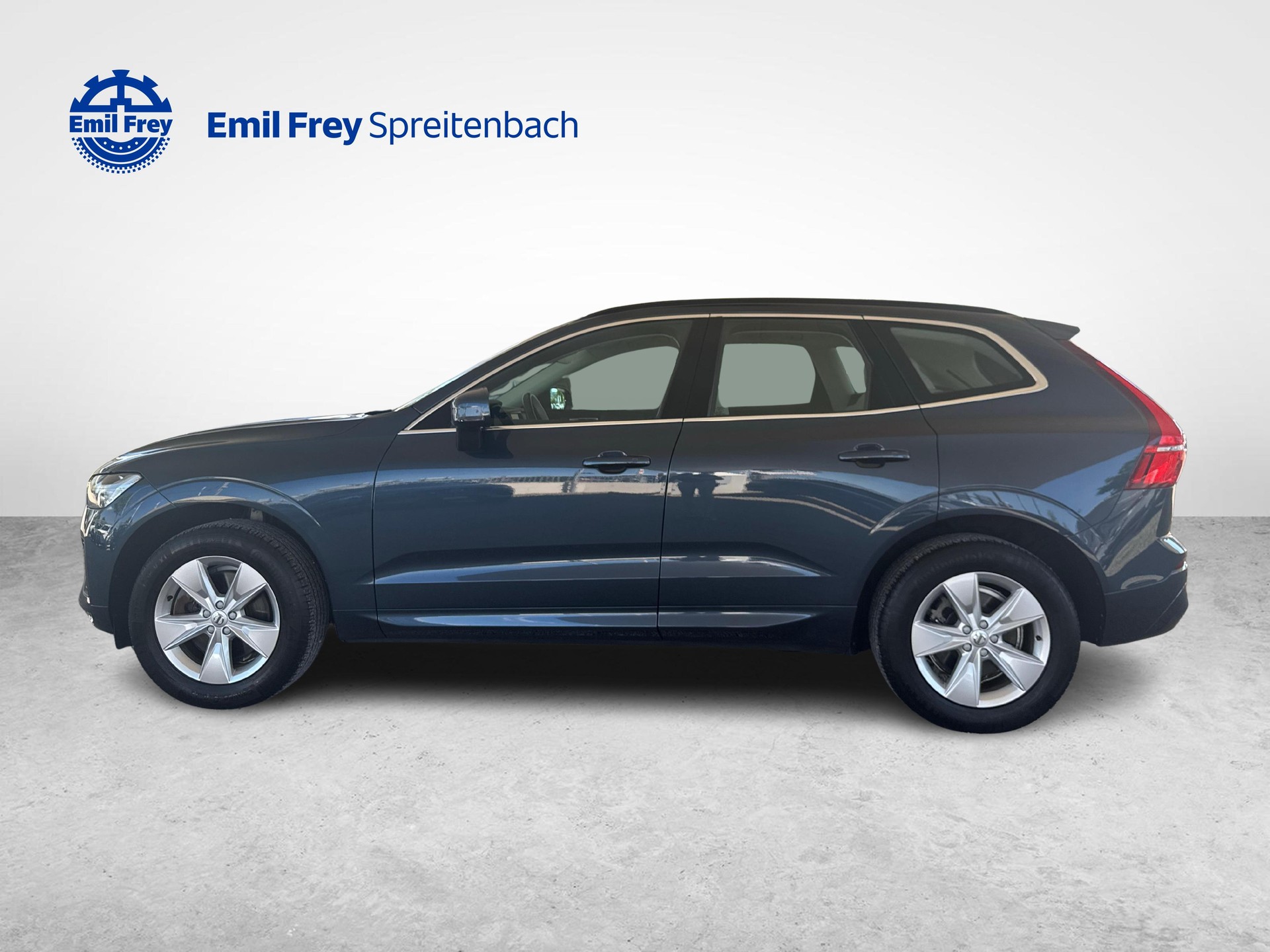 VOLVO XC60 2.0 B5 MH Plus Bright AWD / Jetzt mit attraktivem 1.9% Leasing!-showroom-element-1