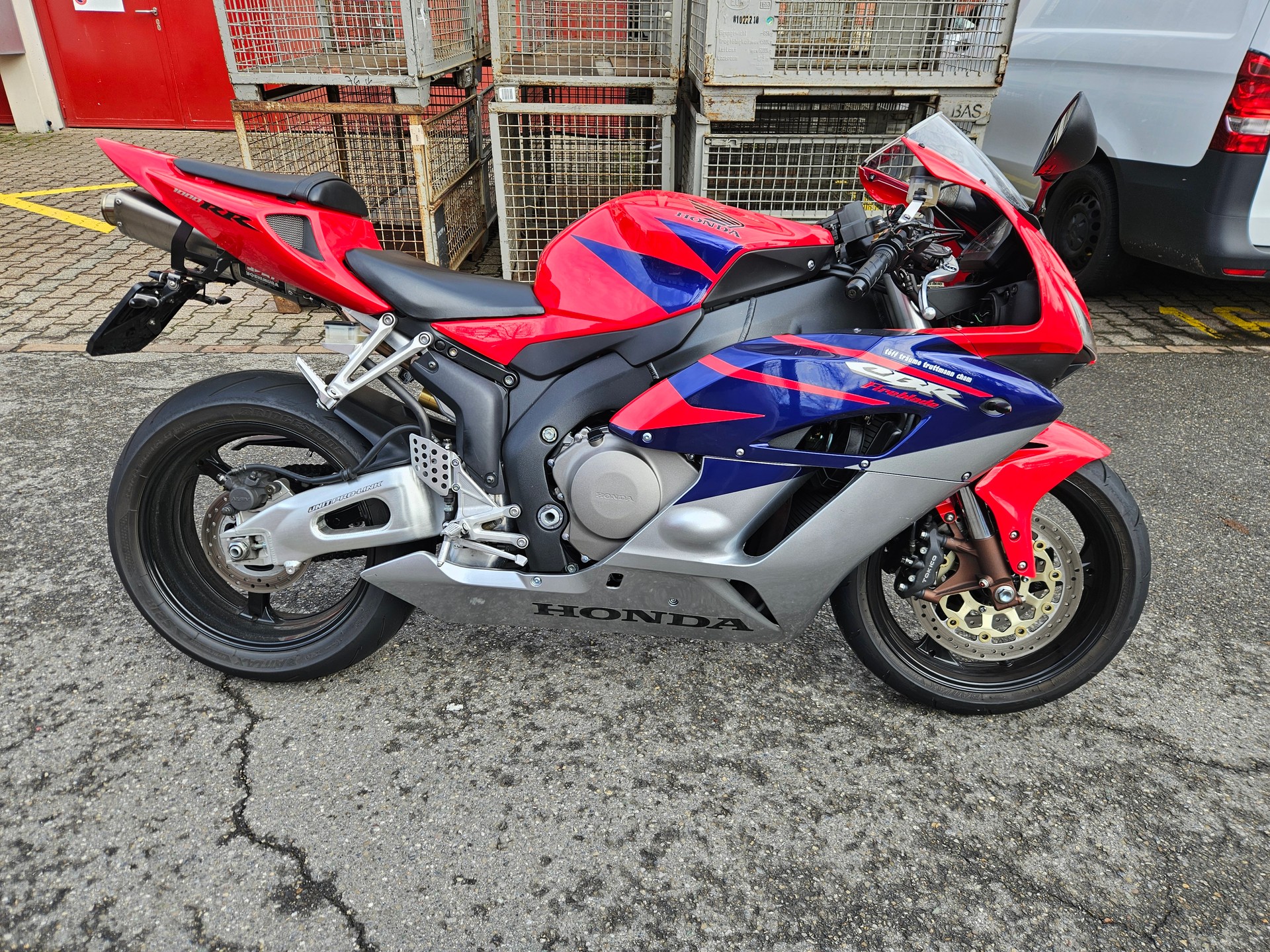 HONDA CBR 1000 RR-image-0