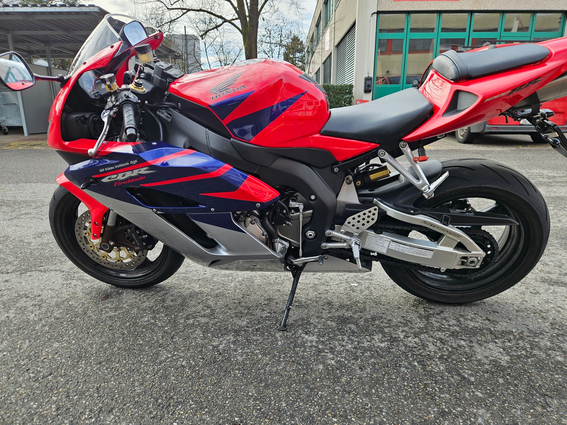 HONDA CBR 1000 RR-image-3