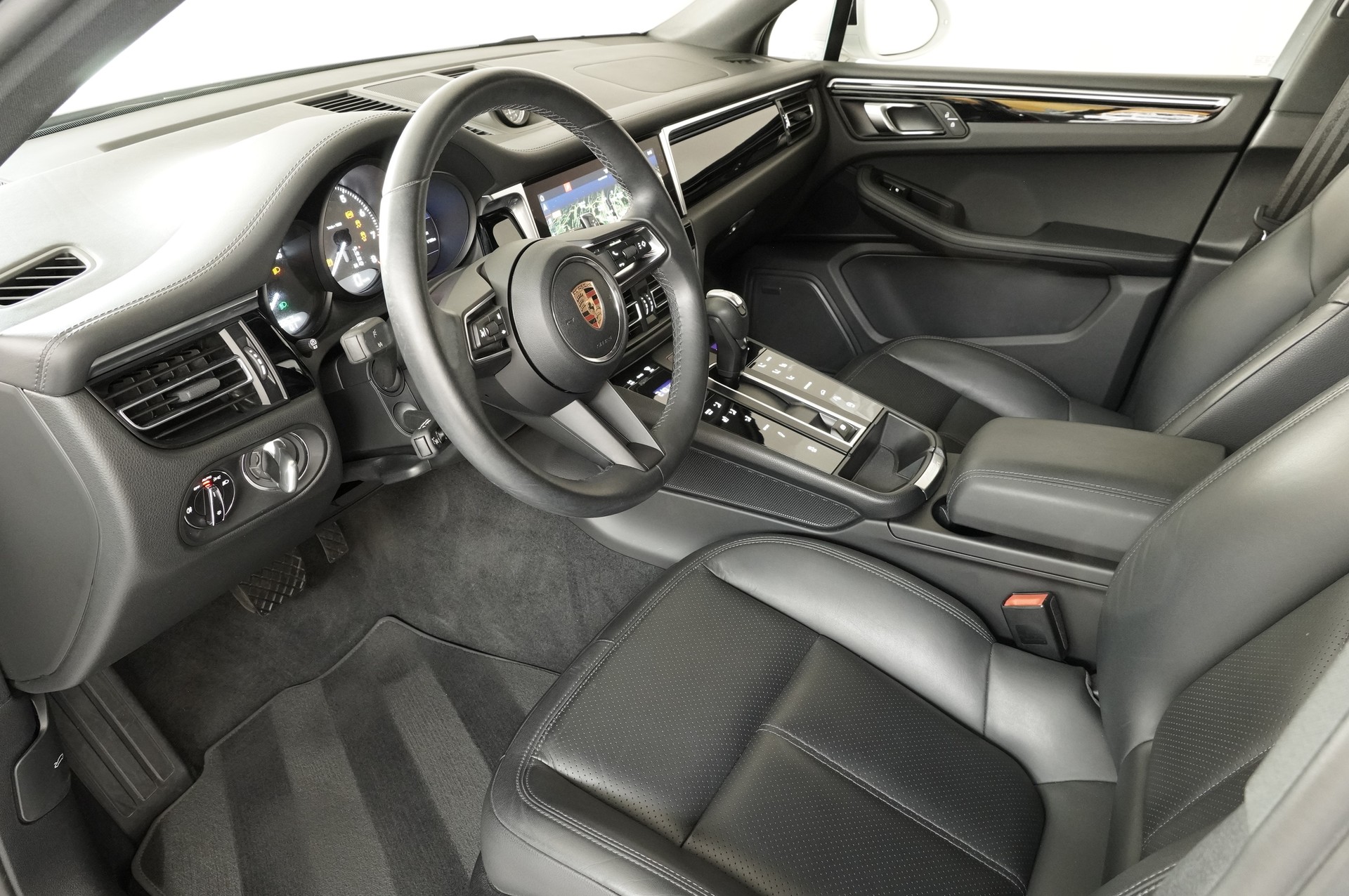 PORSCHE Macan S PDK-image-9