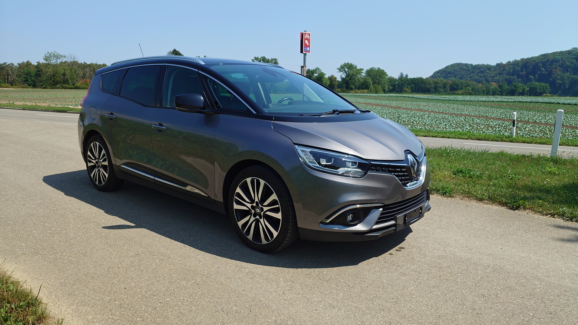 RENAULT Grand Scénic 1.3 16V Turbo Initiale Paris EDC-image-8
