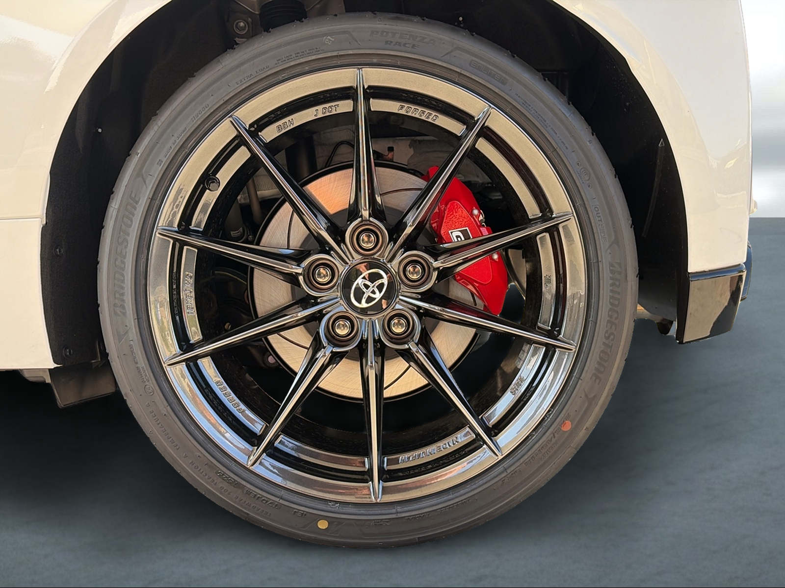 TOYOTA Yaris 1.6 GR Sport-image-6