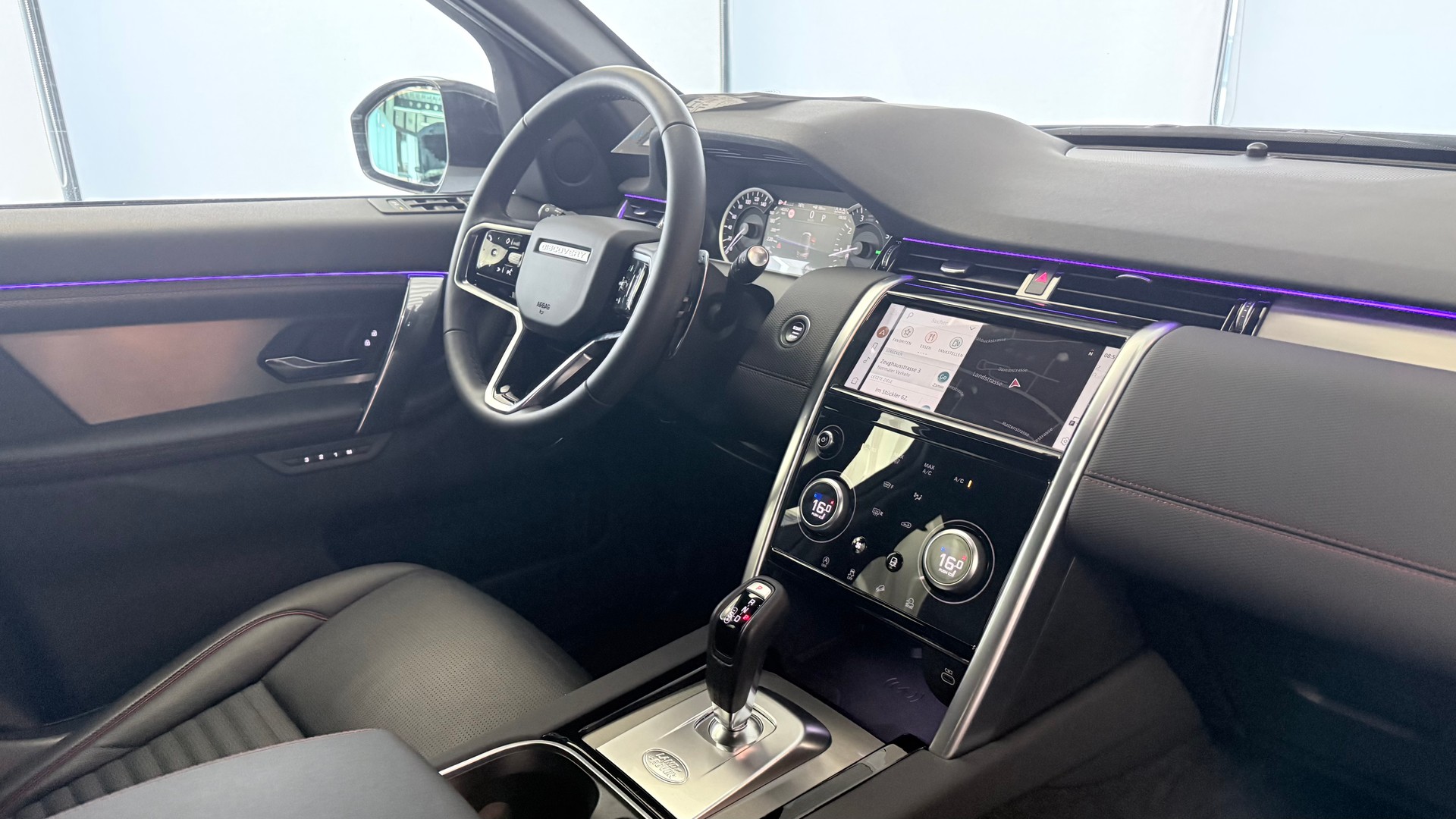 LAND ROVER Discovery Sport 2.0 Si4 250 R-Dynamic SE-image-27