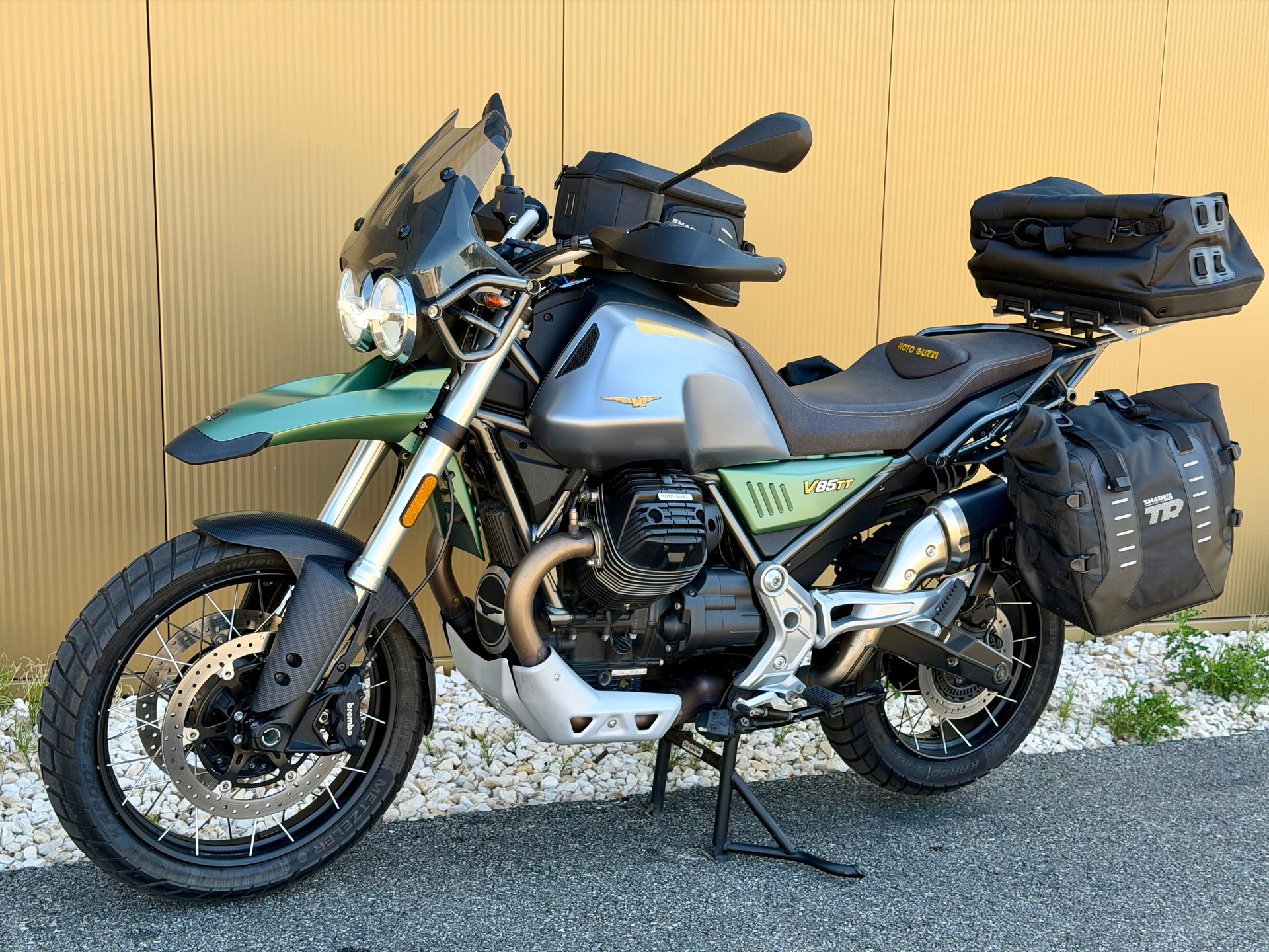 MOTO GUZZI V85 TT-image-9