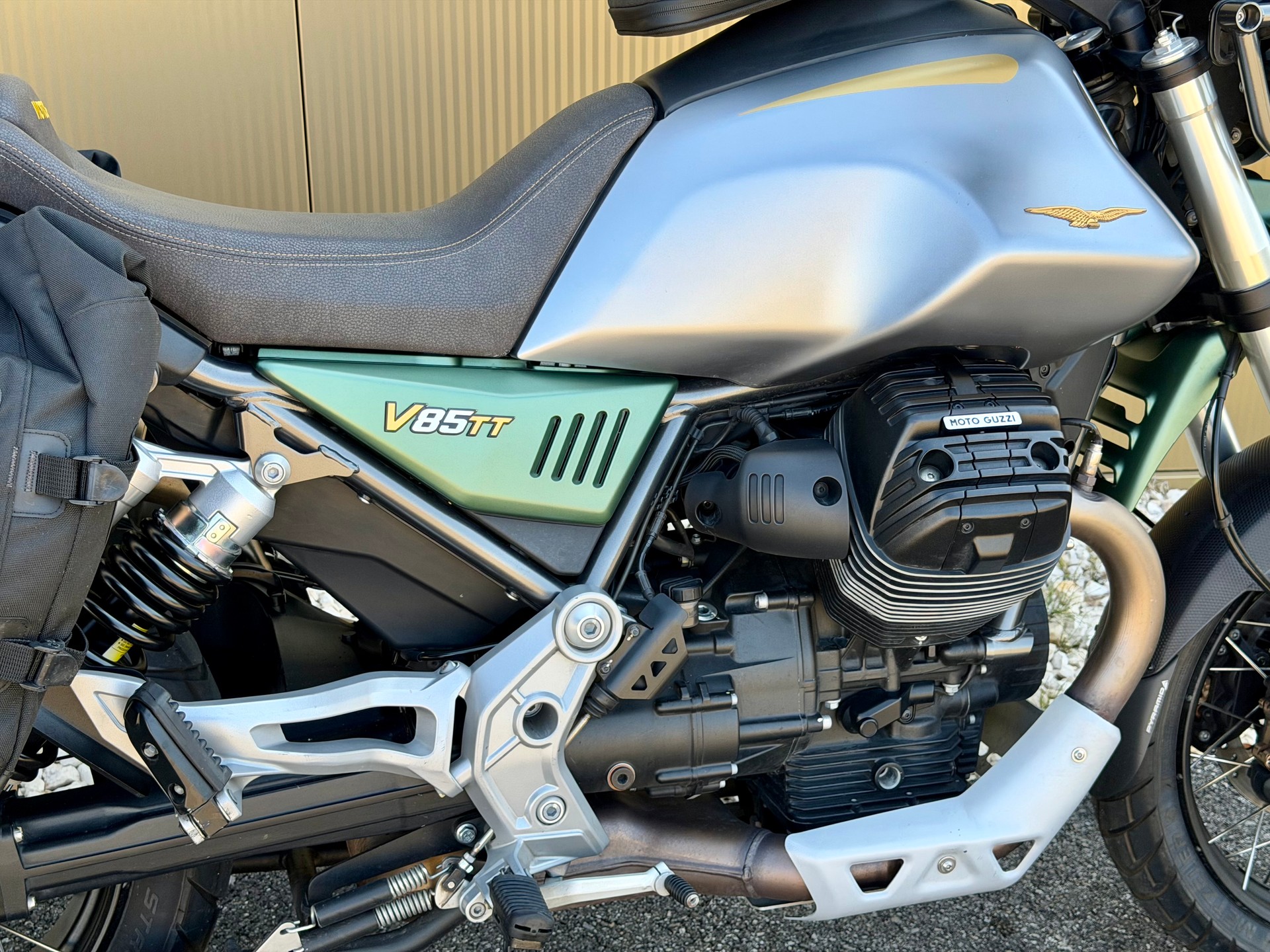 MOTO GUZZI V85 TT-image-6