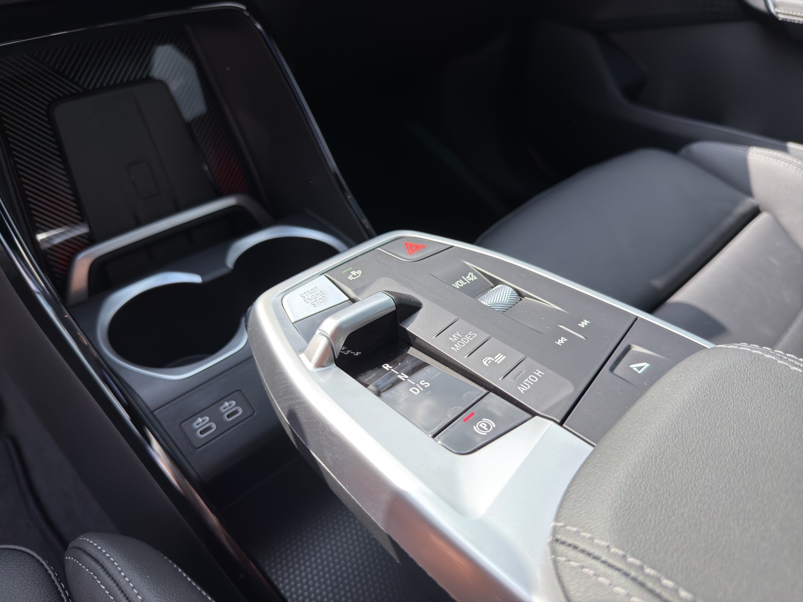 BMW X1 xDrive 30e M Sport-image-26