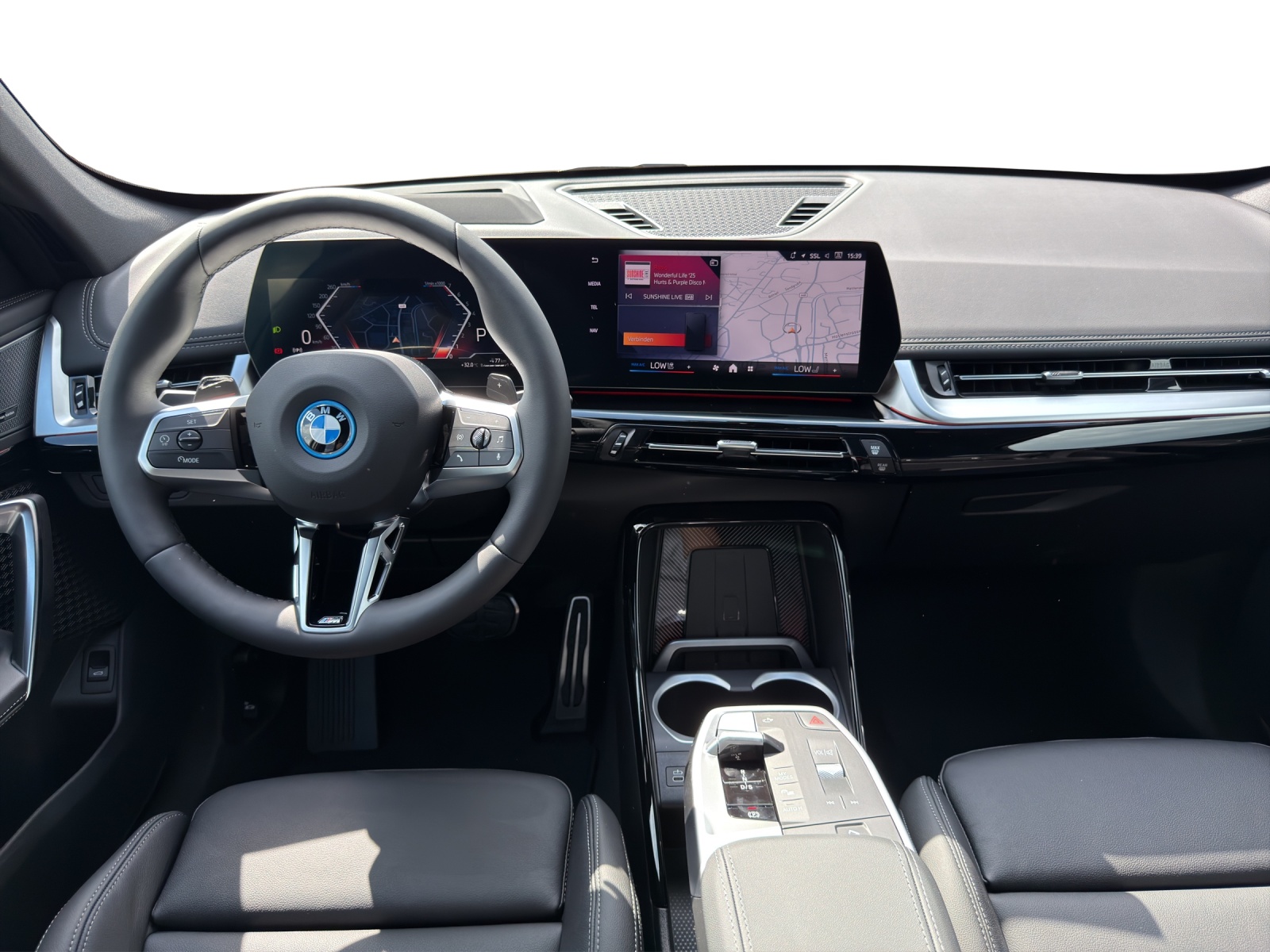 BMW X1 xDrive 30e M Sport-image-11