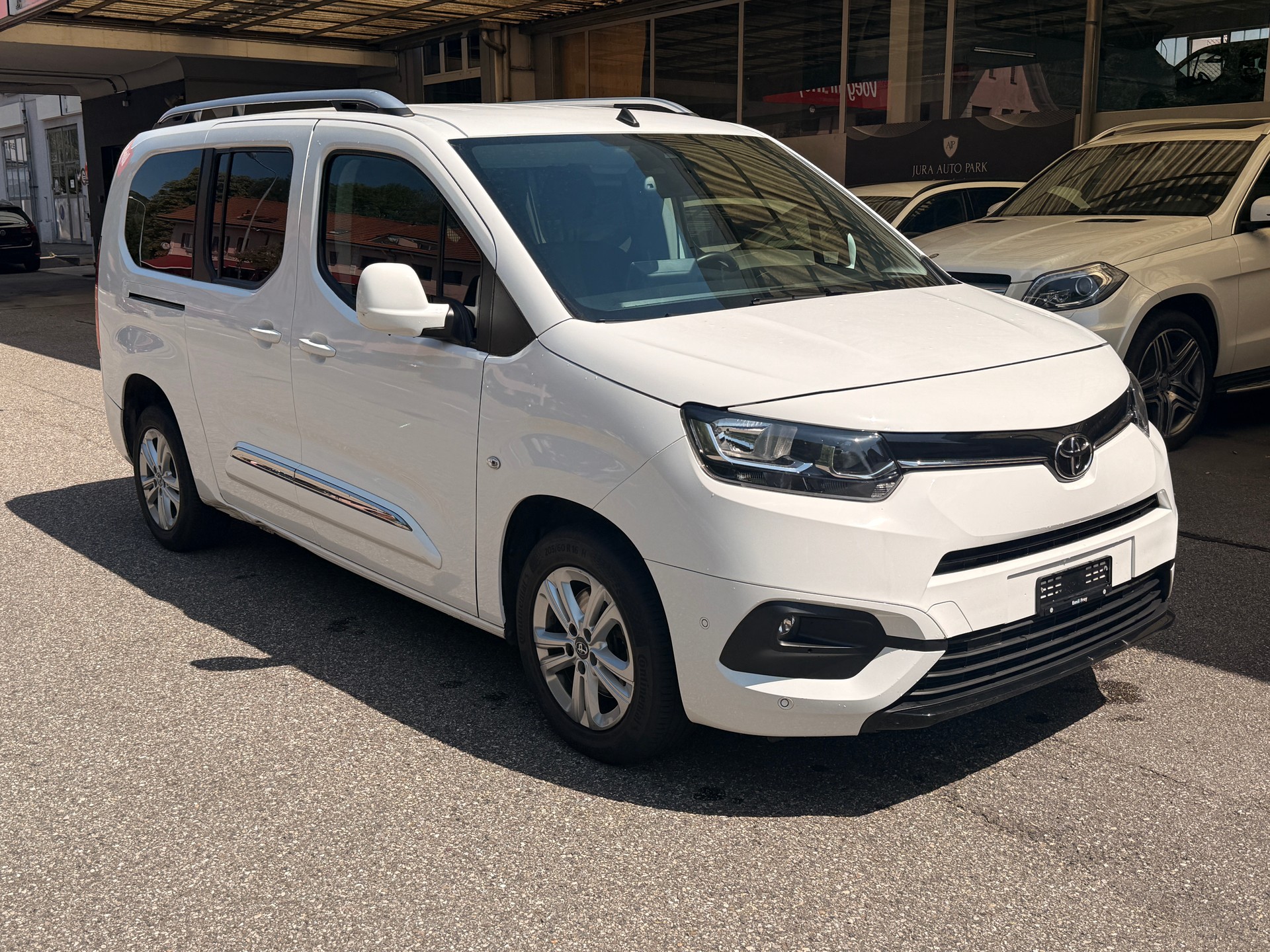 TOYOTA Proace City Verso 1.2 Style Long Automatik-showroom-element-2
