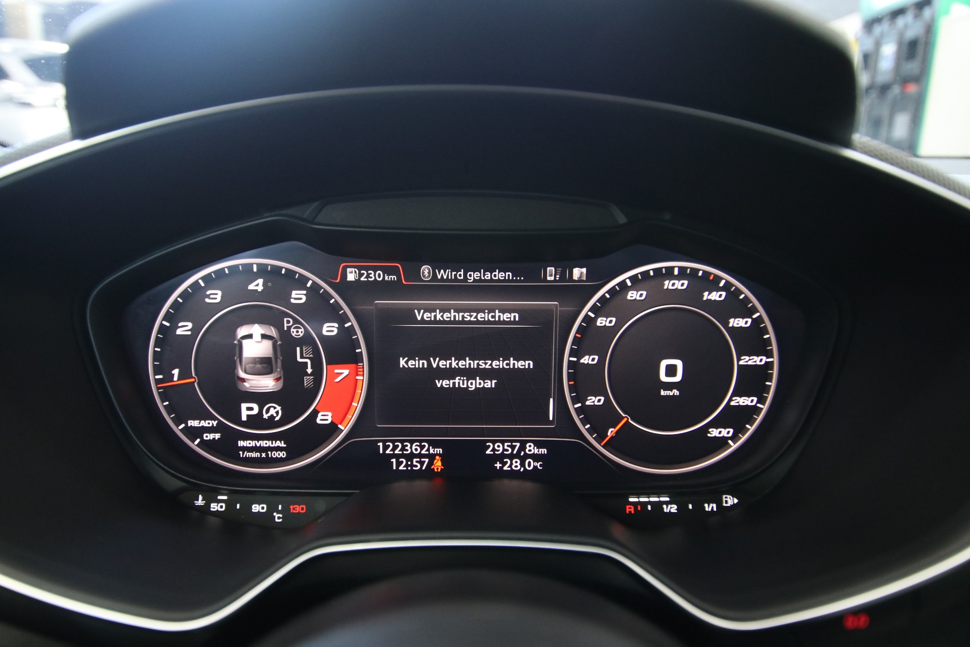 AUDI TTS Coupé 2.0 TFSI quattro S-tronic-image-16