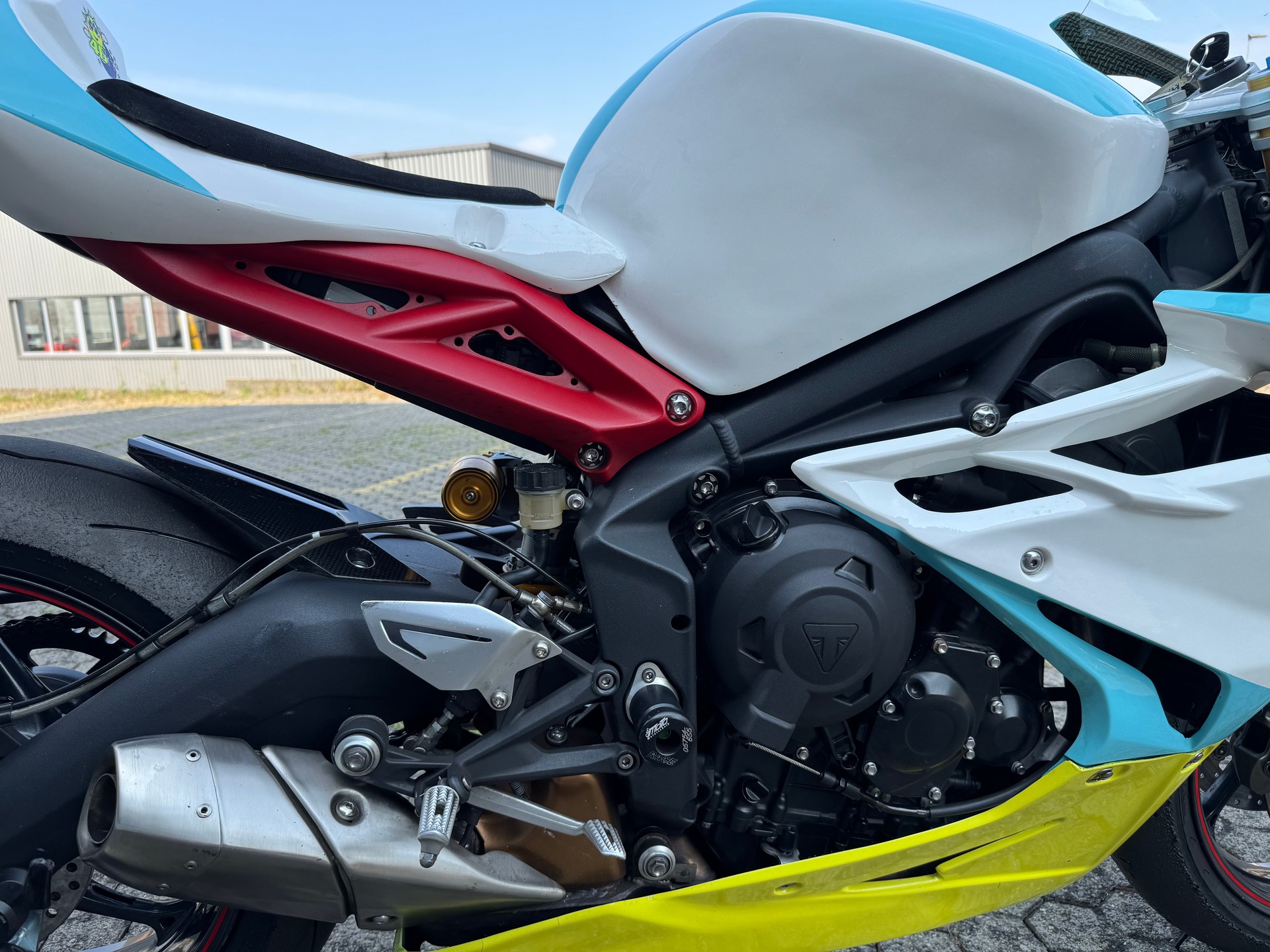 TRIUMPH Daytona 675 R ABS-image-5