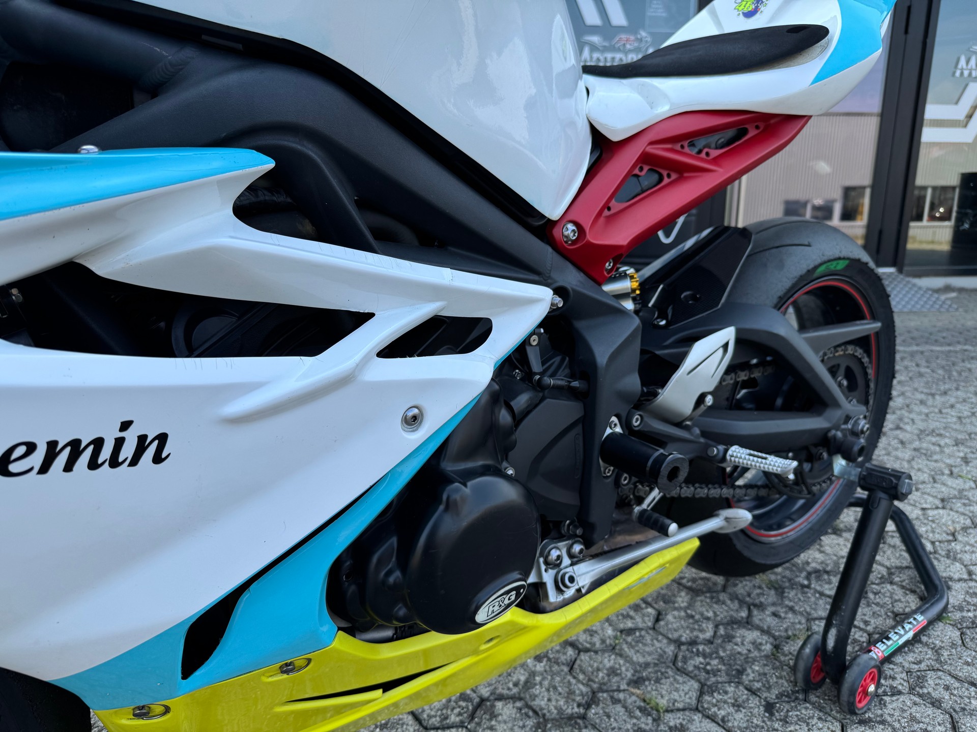 TRIUMPH Daytona 675 R ABS-image-6
