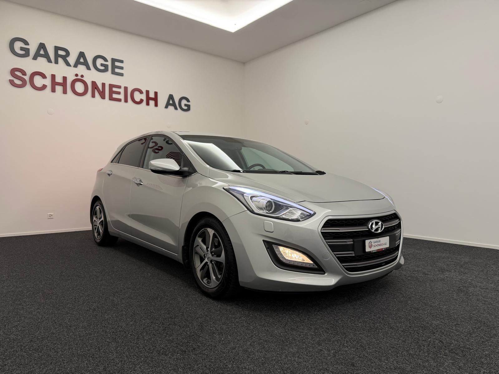 HYUNDAI i30 1.6 GDi Amplia-showroom-element-2