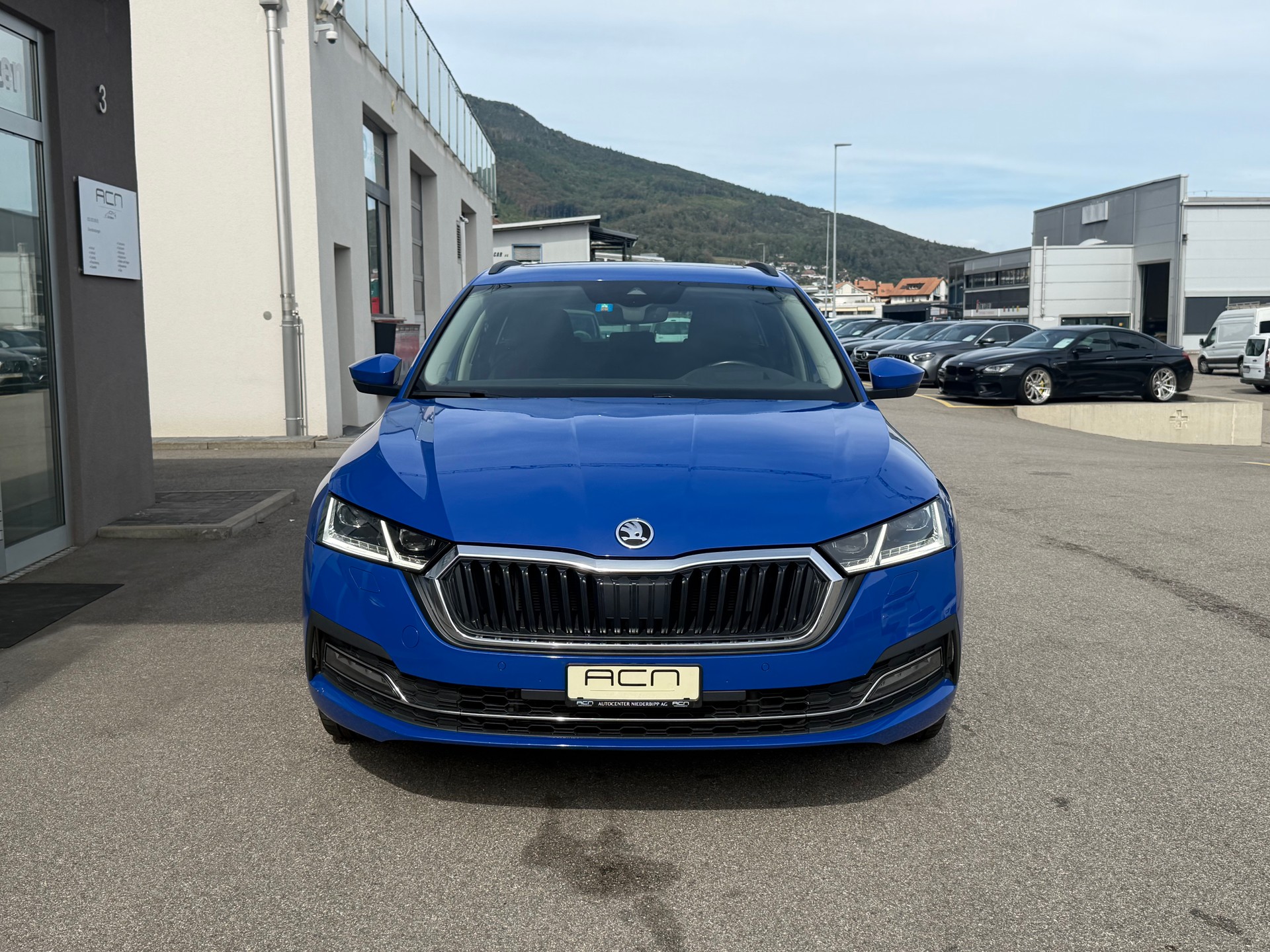 SKODA Octavia Combi 2.0 TDI DSG Style 4x4-showroom-element-1