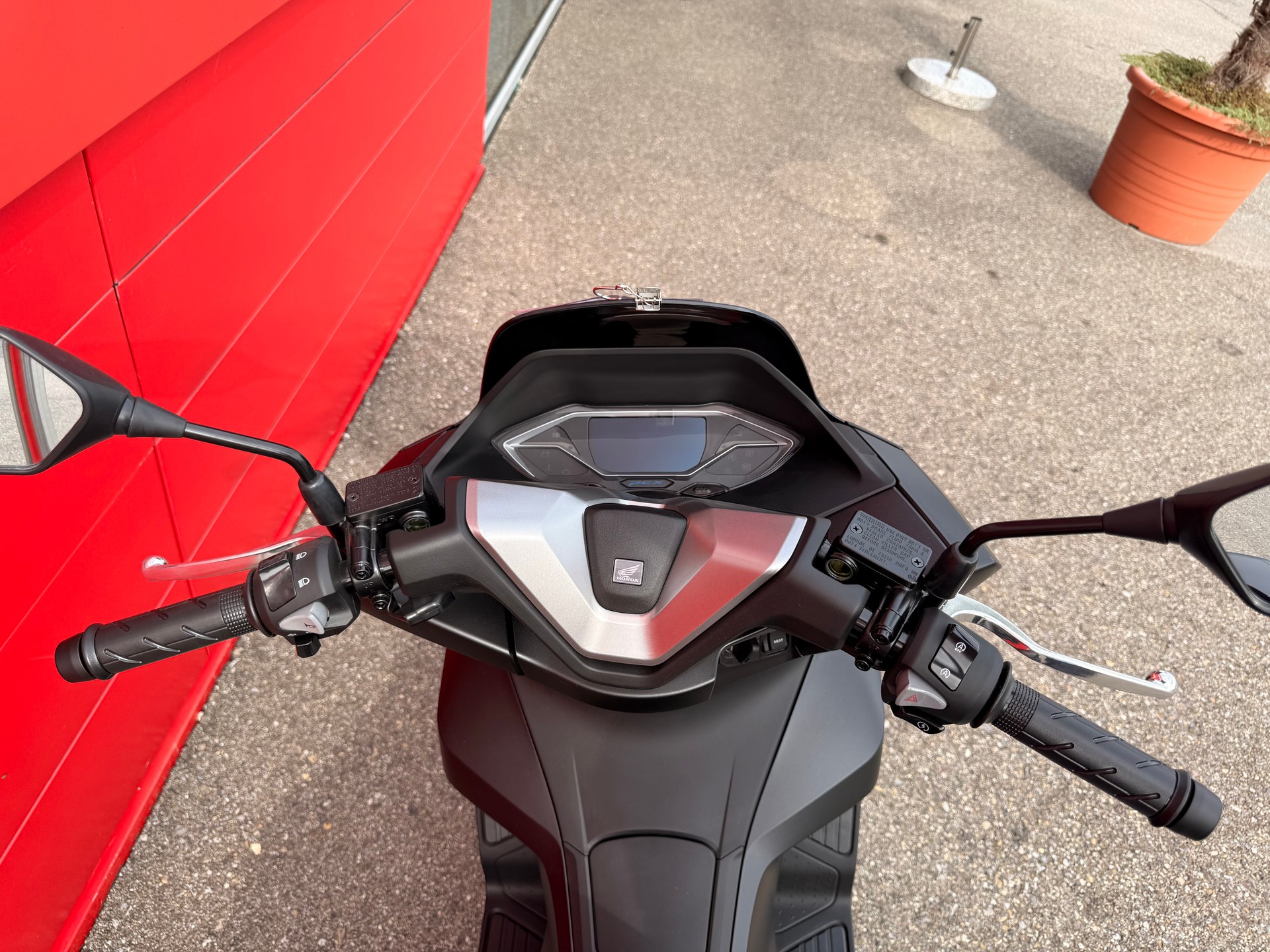 HONDA PCX 125 i ABS-showroom-element-3