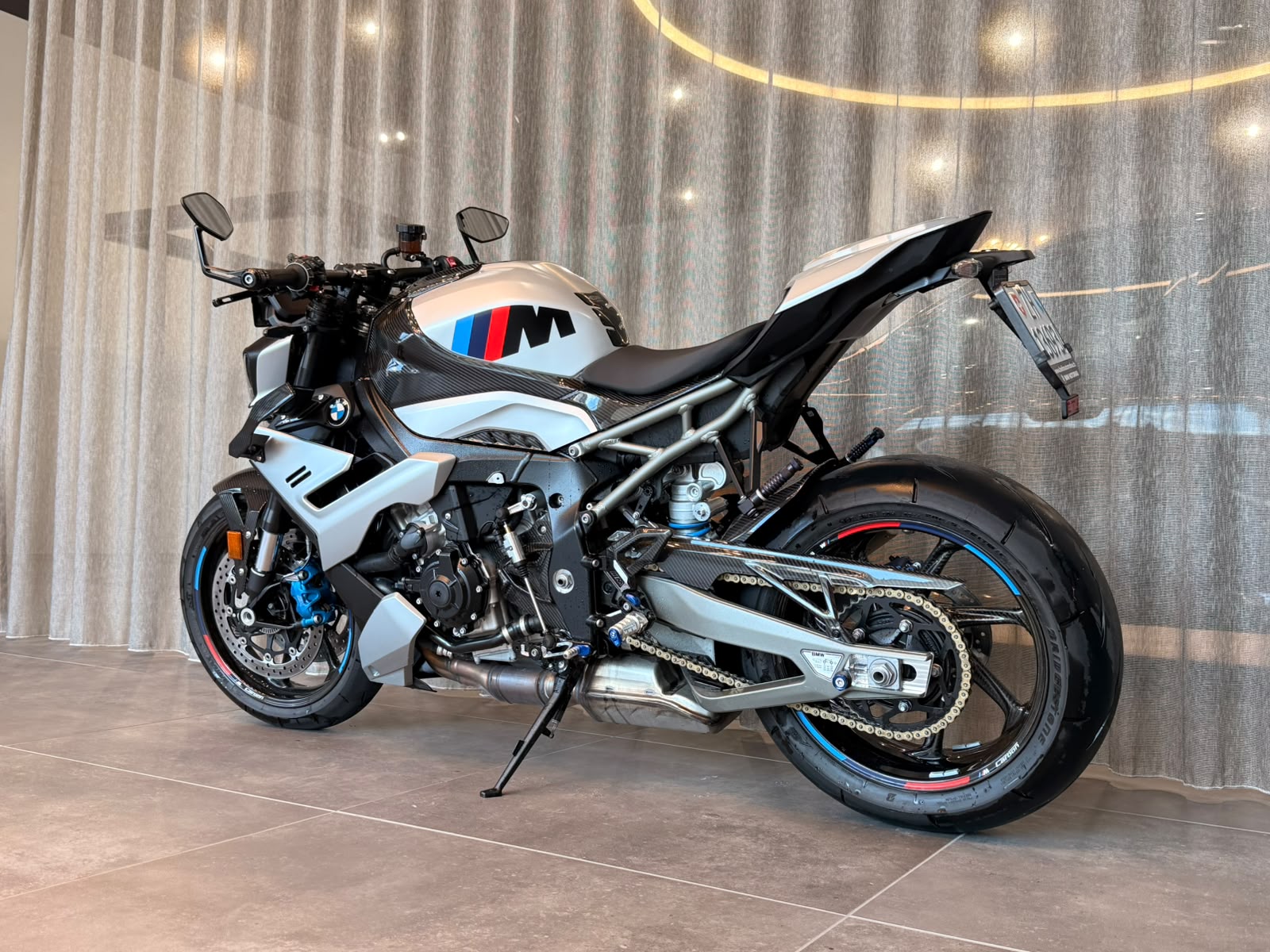 BMW M 1000 R-image-3
