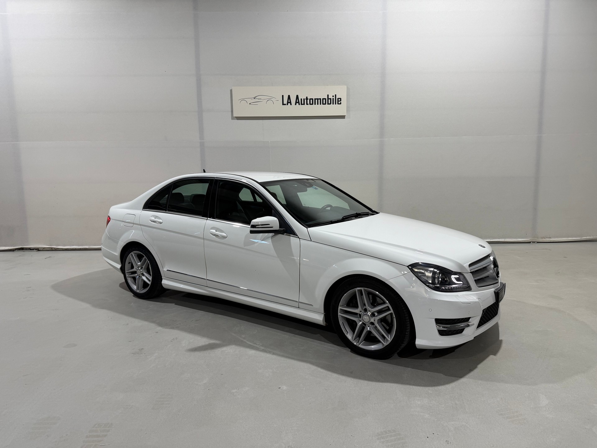 MERCEDES-BENZ C 250 CDI AMG Line 4Matic 7G-Tronic-image-5