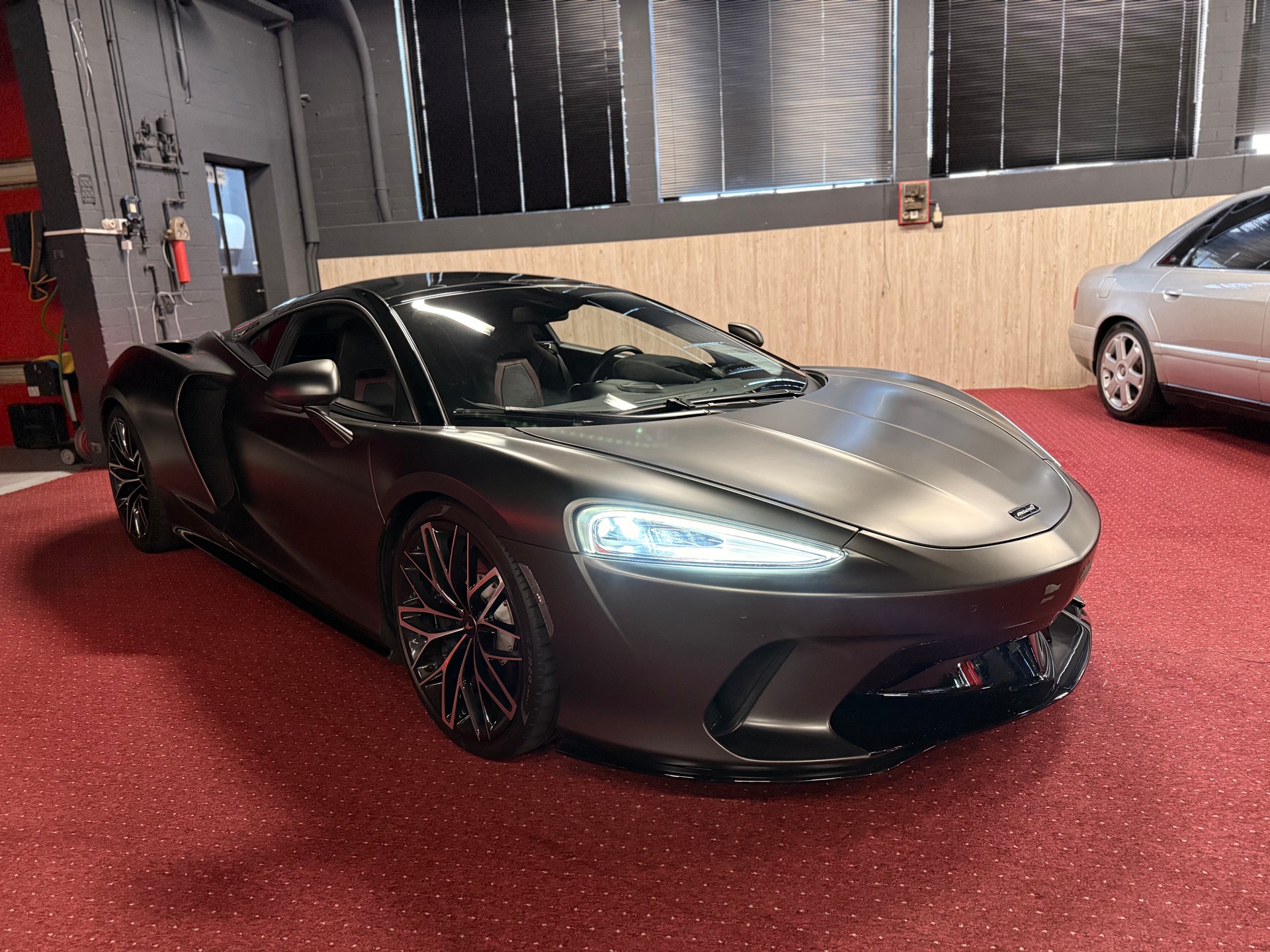 McLAREN GT Grey Matt / Komplett Matt PPF foliert / Inkl. Garantie-image-4