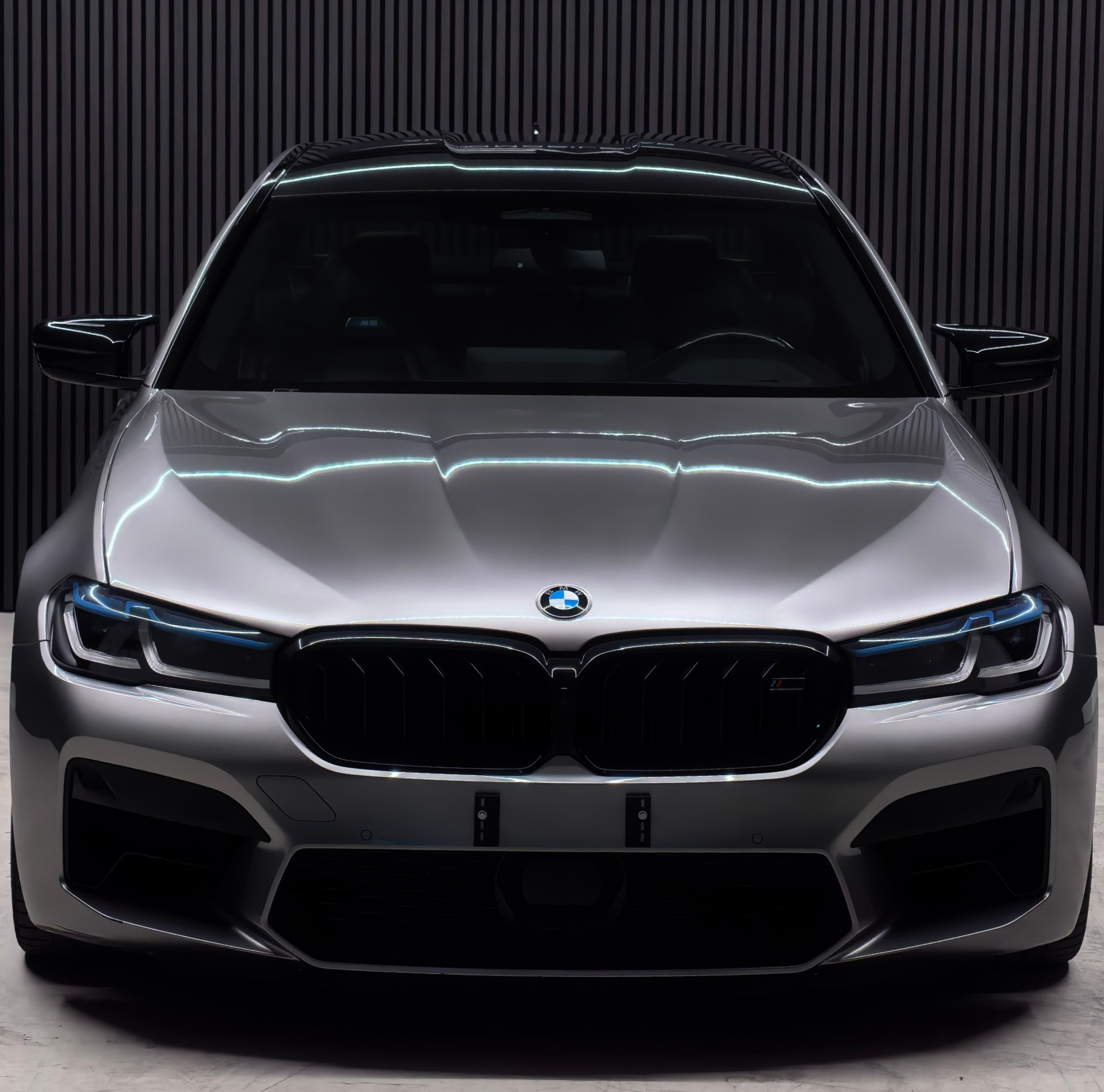 BMW M5 xDrive Competition Drivelogic🇨🇭-showroom-element-2