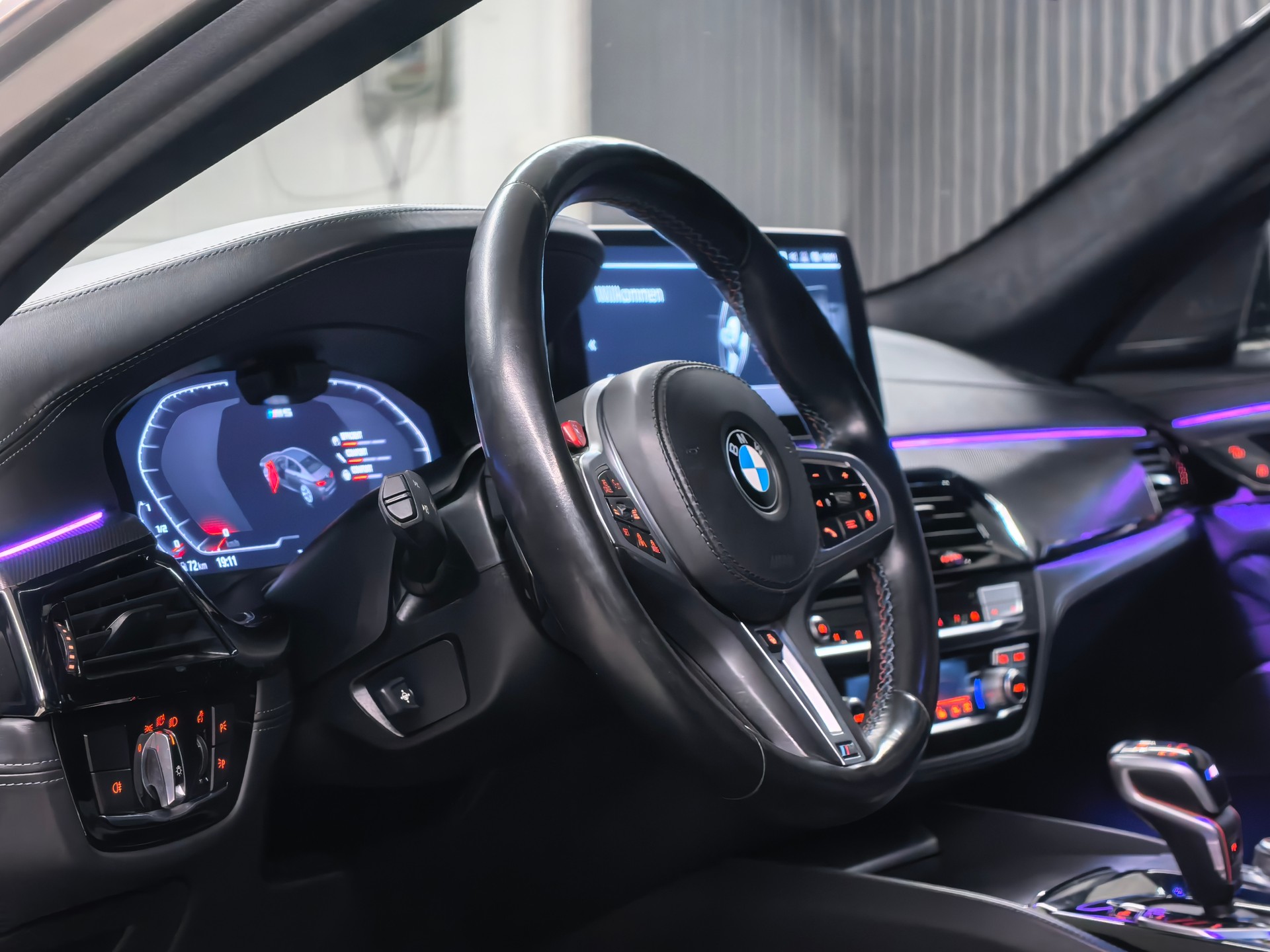 BMW M5 xDrive Competition Drivelogic🇨🇭-image-8
