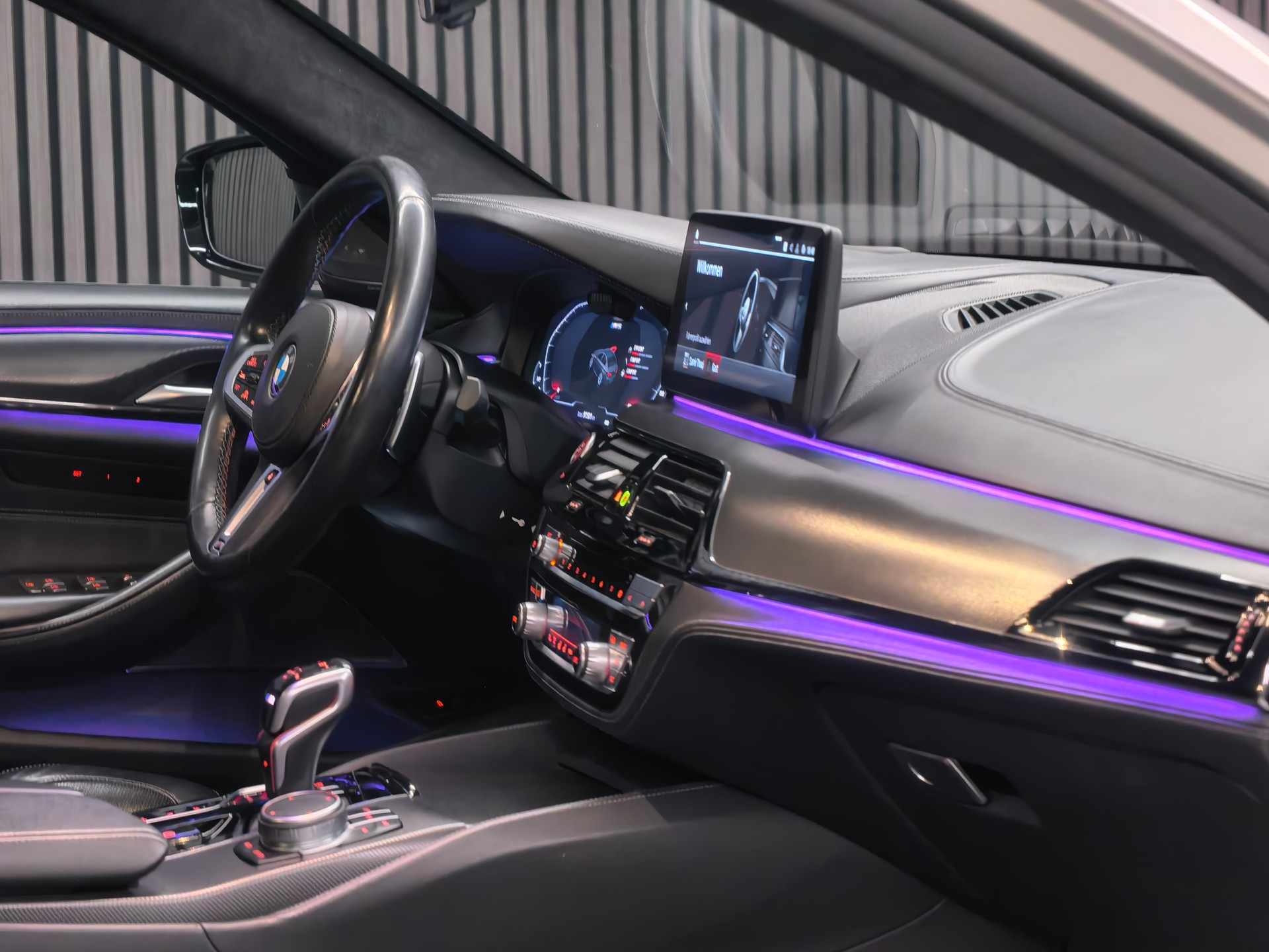 BMW M5 xDrive Competition Drivelogic🇨🇭-image-7