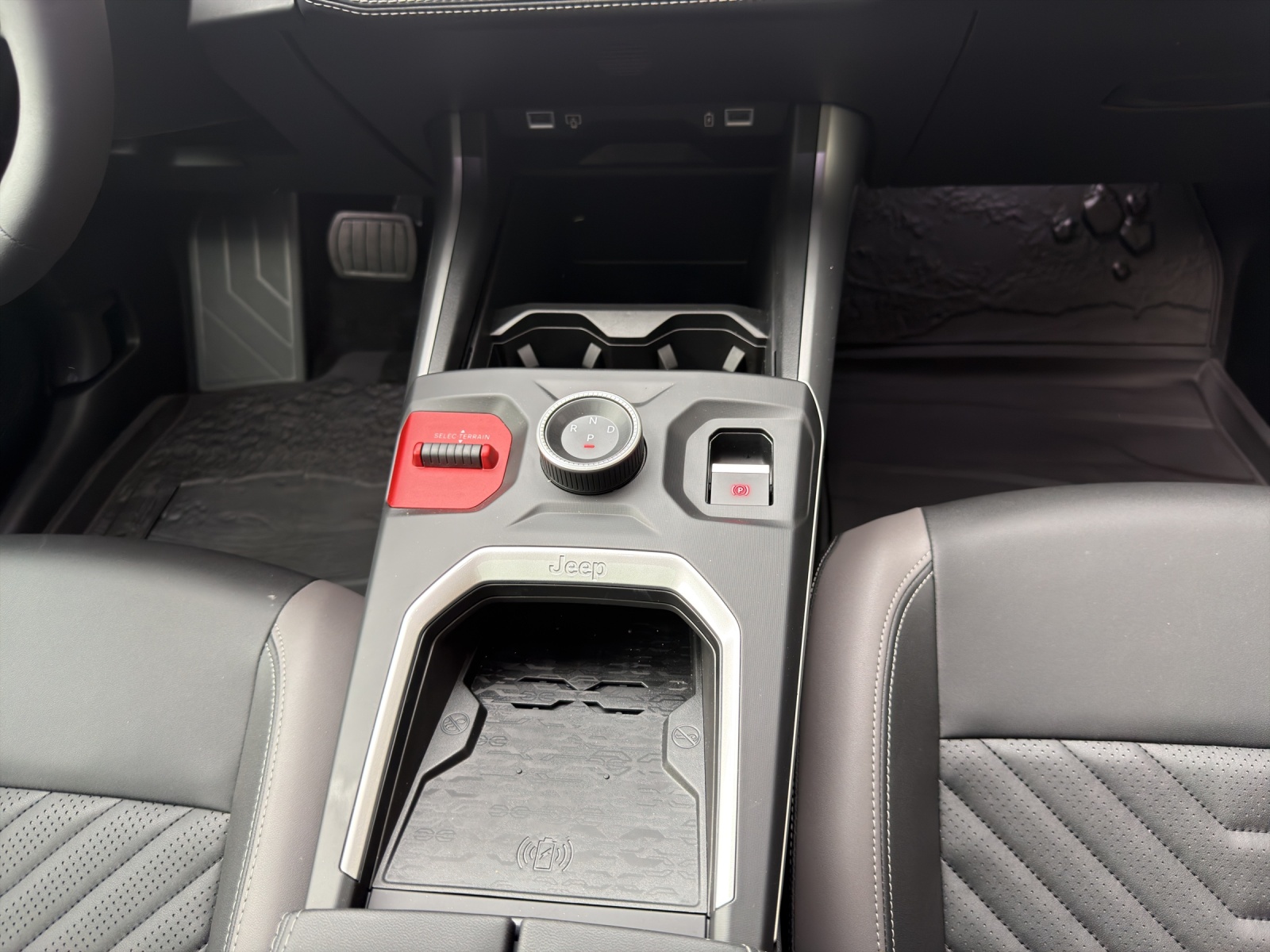 JEEP Compass 1.2 MHEV First Edition Pack Sky-image-11