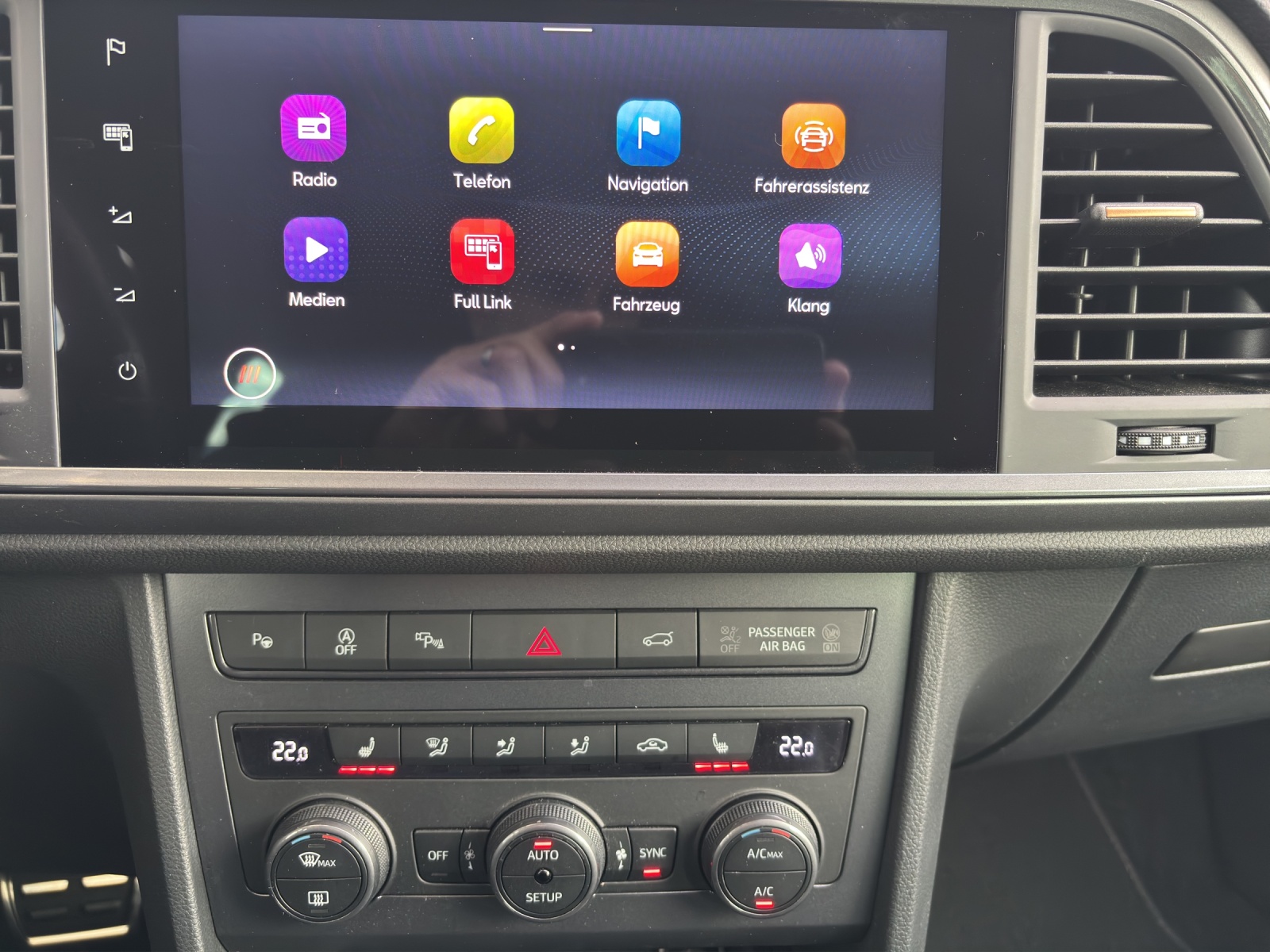 CUPRA Ateca 2.0TSI VZ 4Drive DSG mit AHK & elektr. Ledersitze mit Memory-image-17